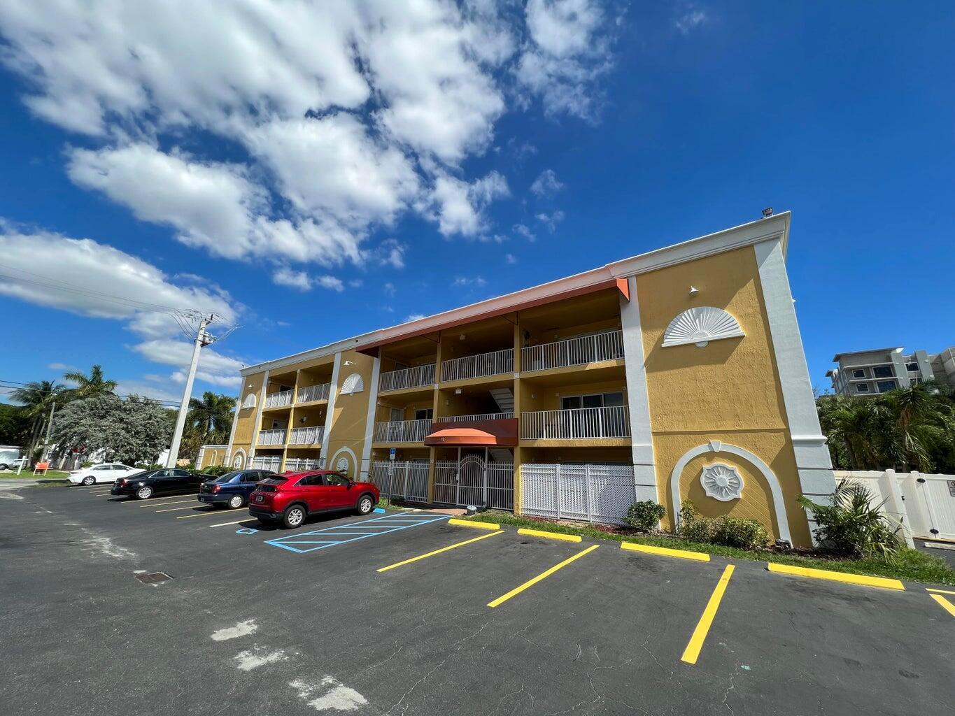 32 NE 22nd Ave #307