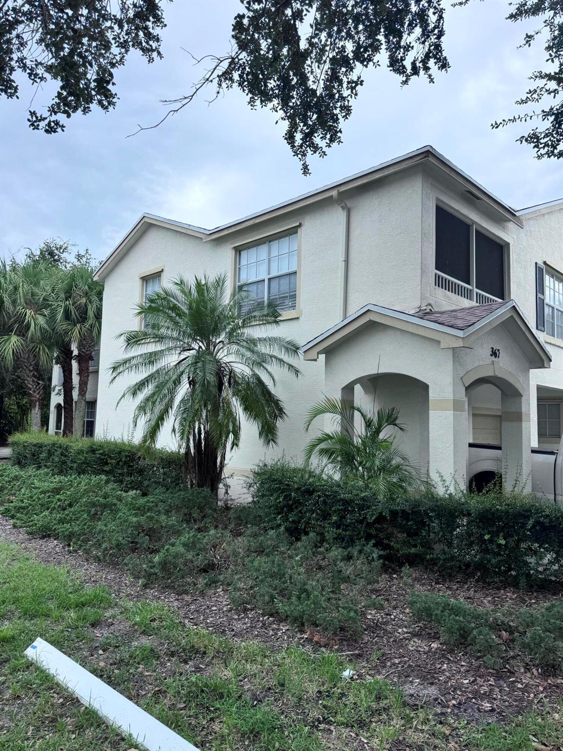 367 SE Rogers Ct