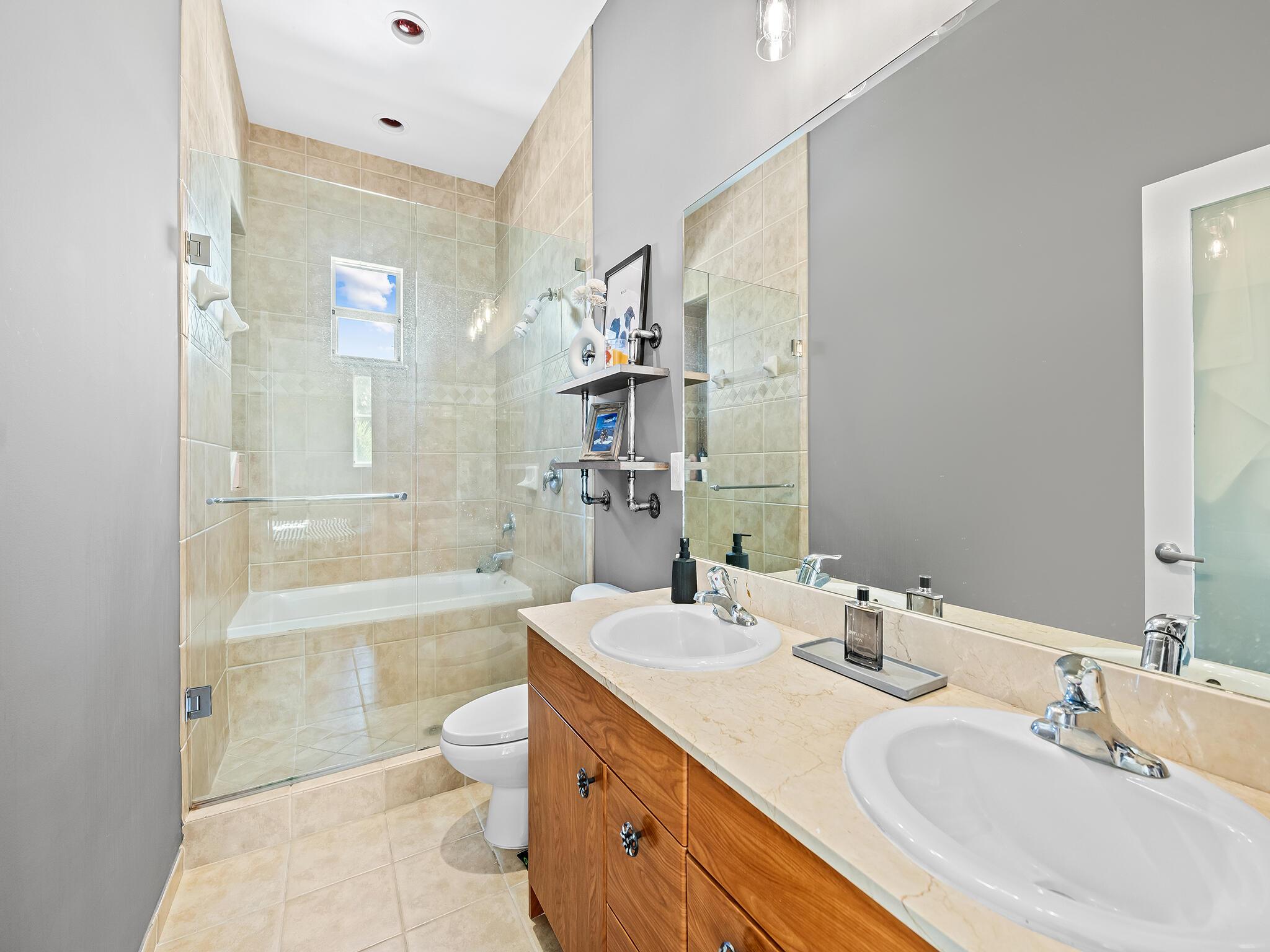 2331 Vintage Dr Lighthouse Point, FL 33064