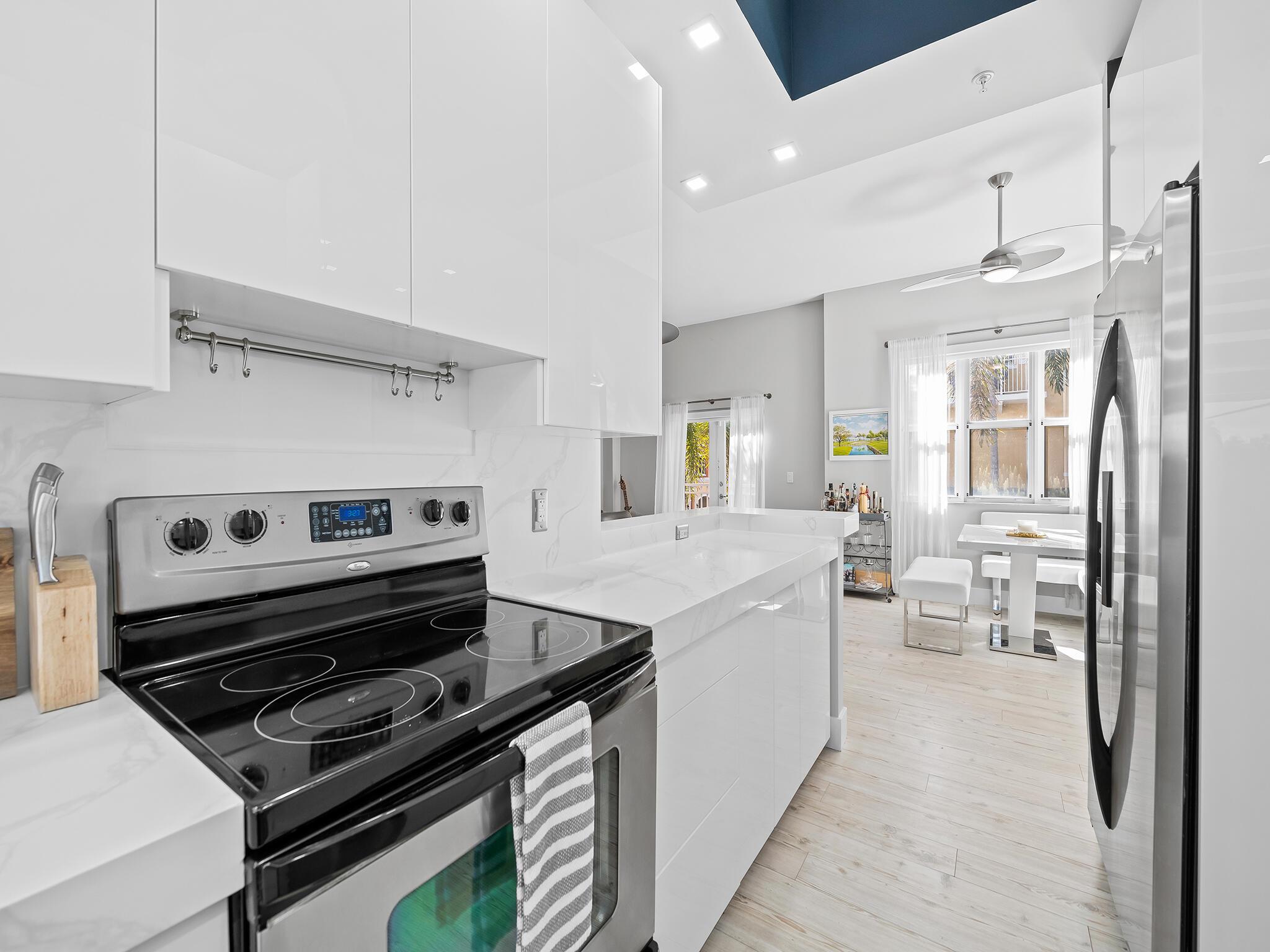 2331 Vintage Dr Lighthouse Point, FL 33064