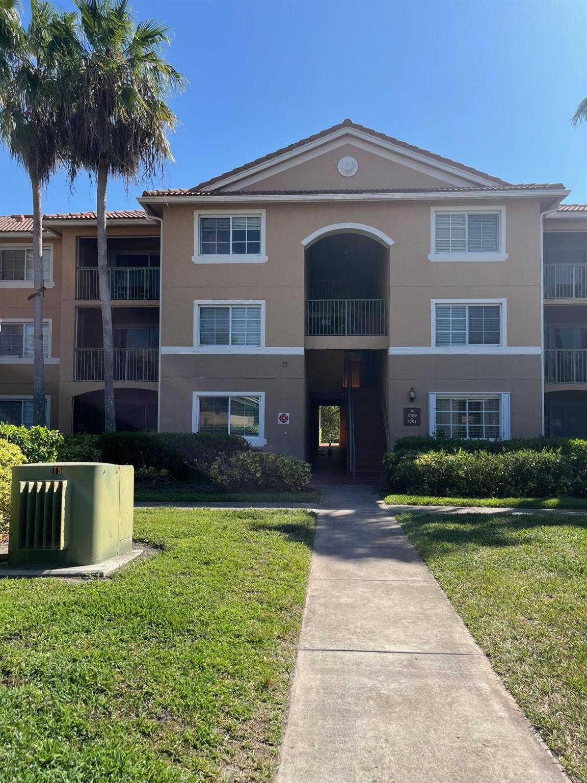 3769 NW Mediterranean Ln #2-308