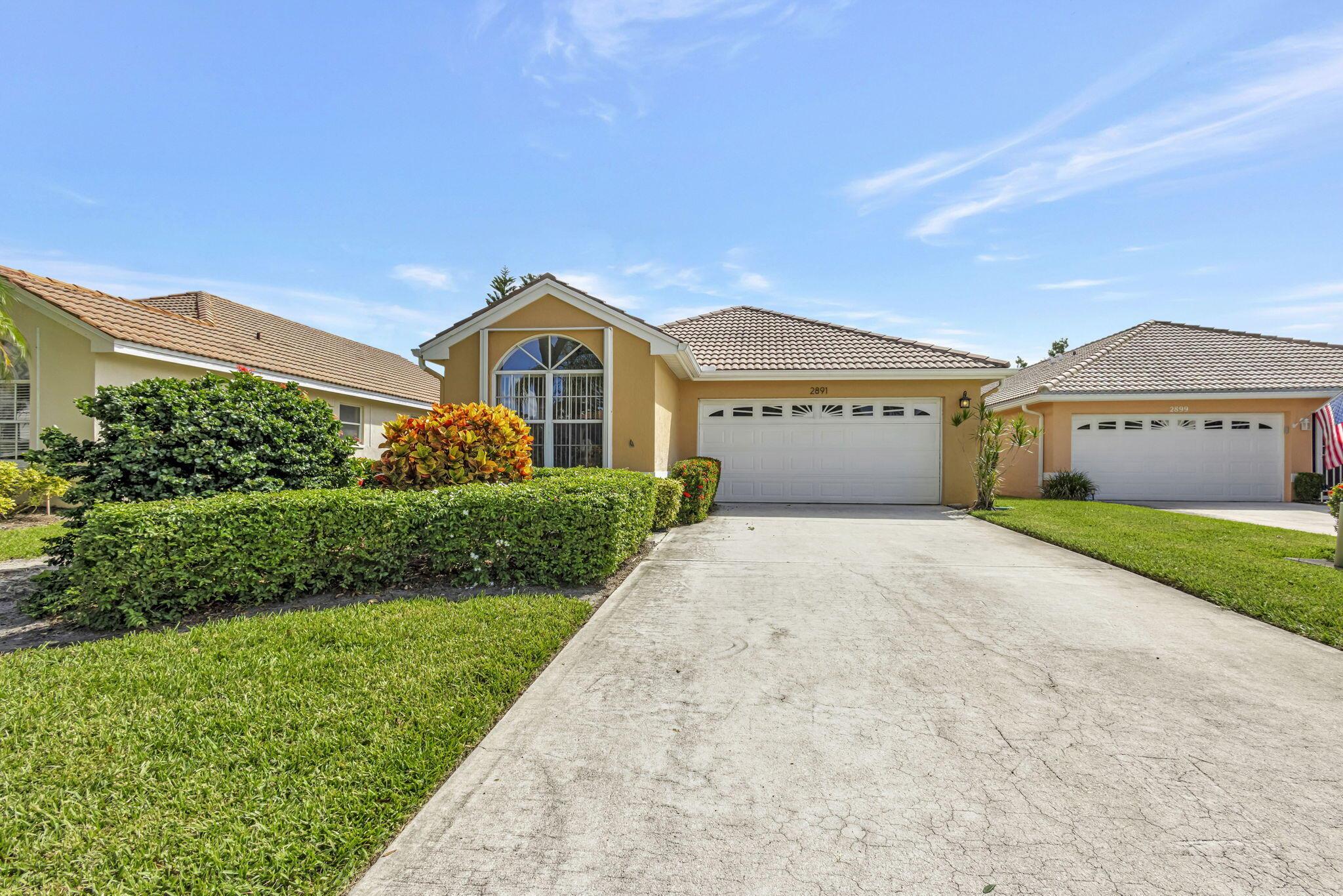 2891 SW Shinnecock Hls Ct