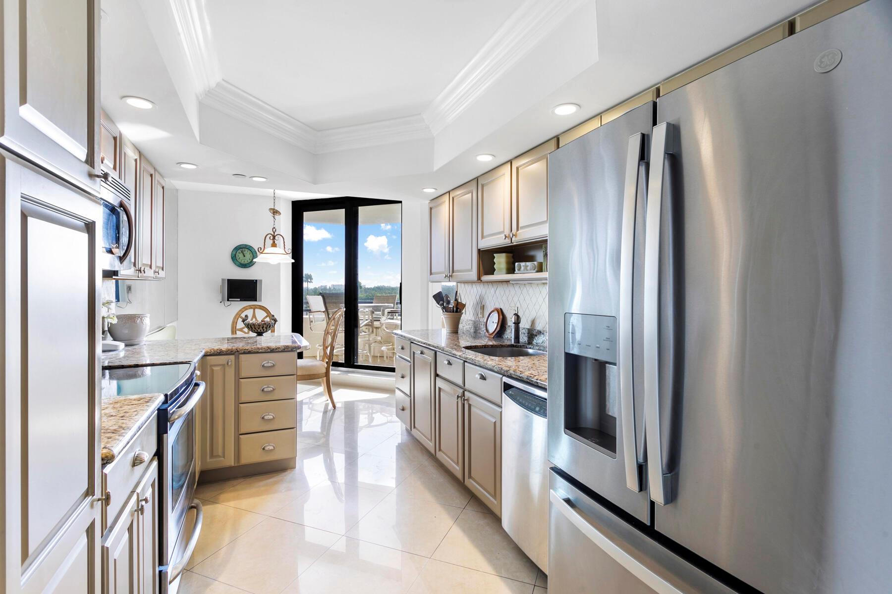 3322 Casseekey Is Rd #504 Jupiter, FL 33477