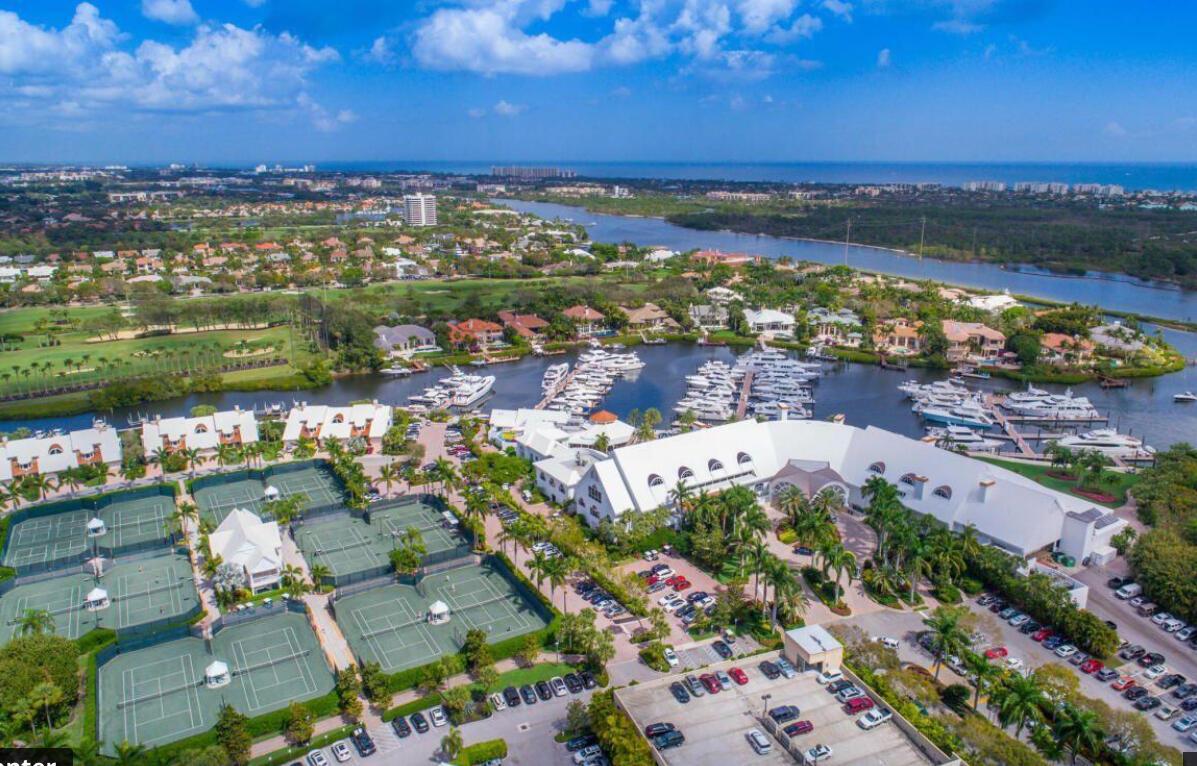 220 Eagle Dr Jupiter, FL 33477