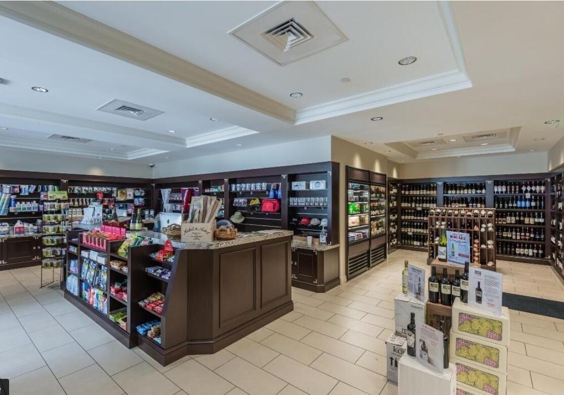 220 Eagle Dr Jupiter, FL 33477