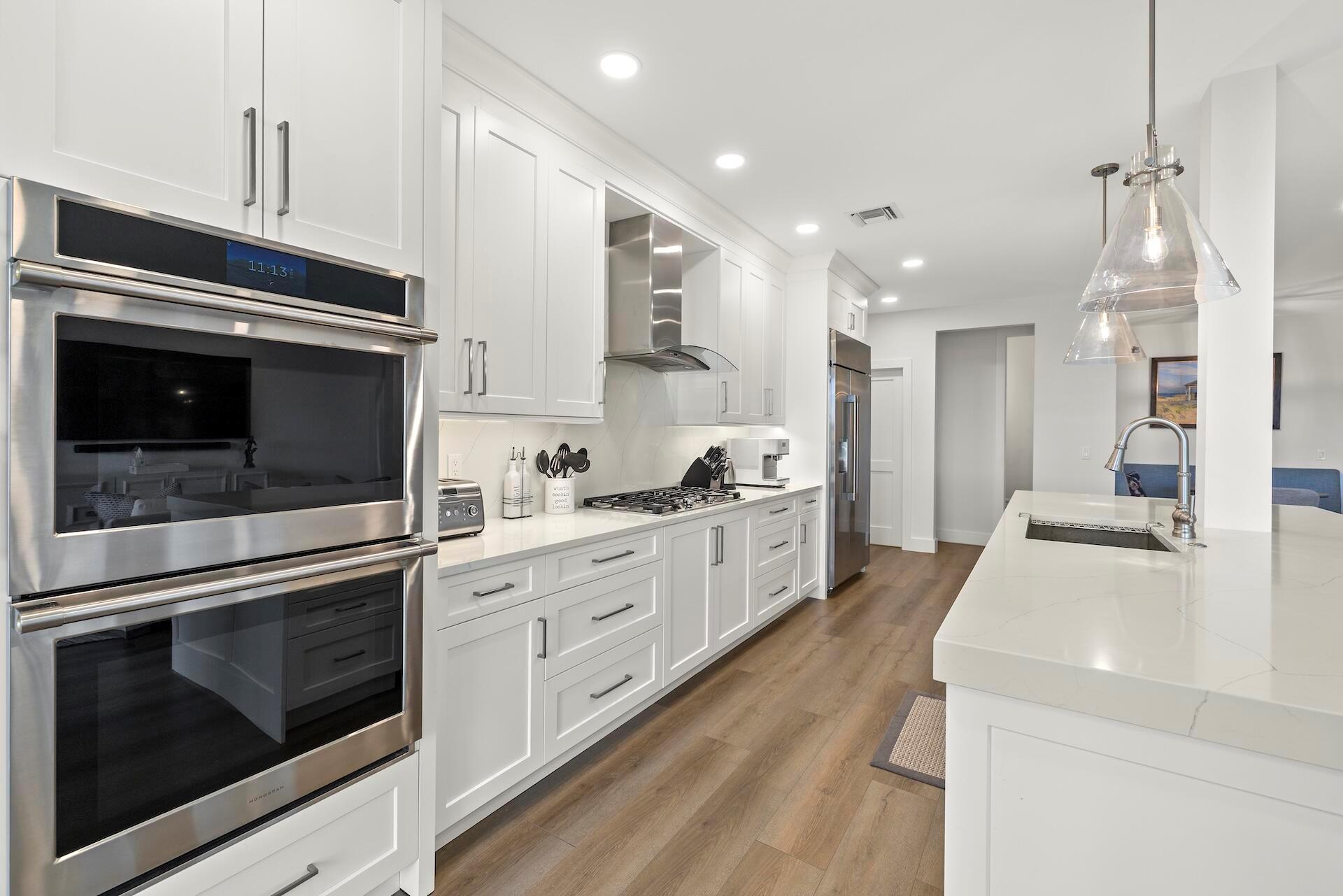 220 Eagle Dr Jupiter, FL 33477