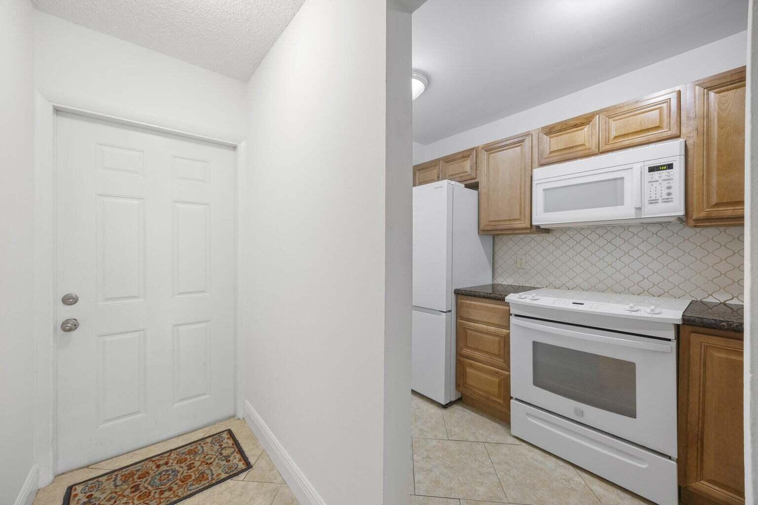 406 N Cypress #2 Tequesta, FL 33469