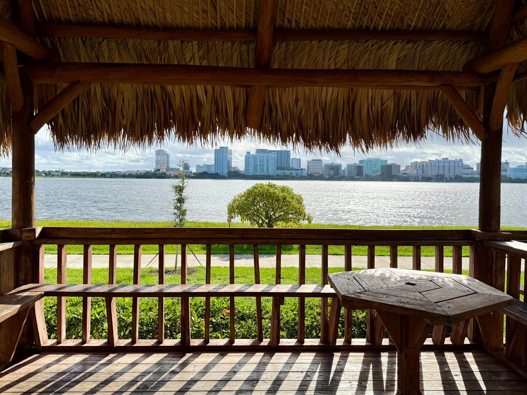 752 Executive Ctr Dr #112