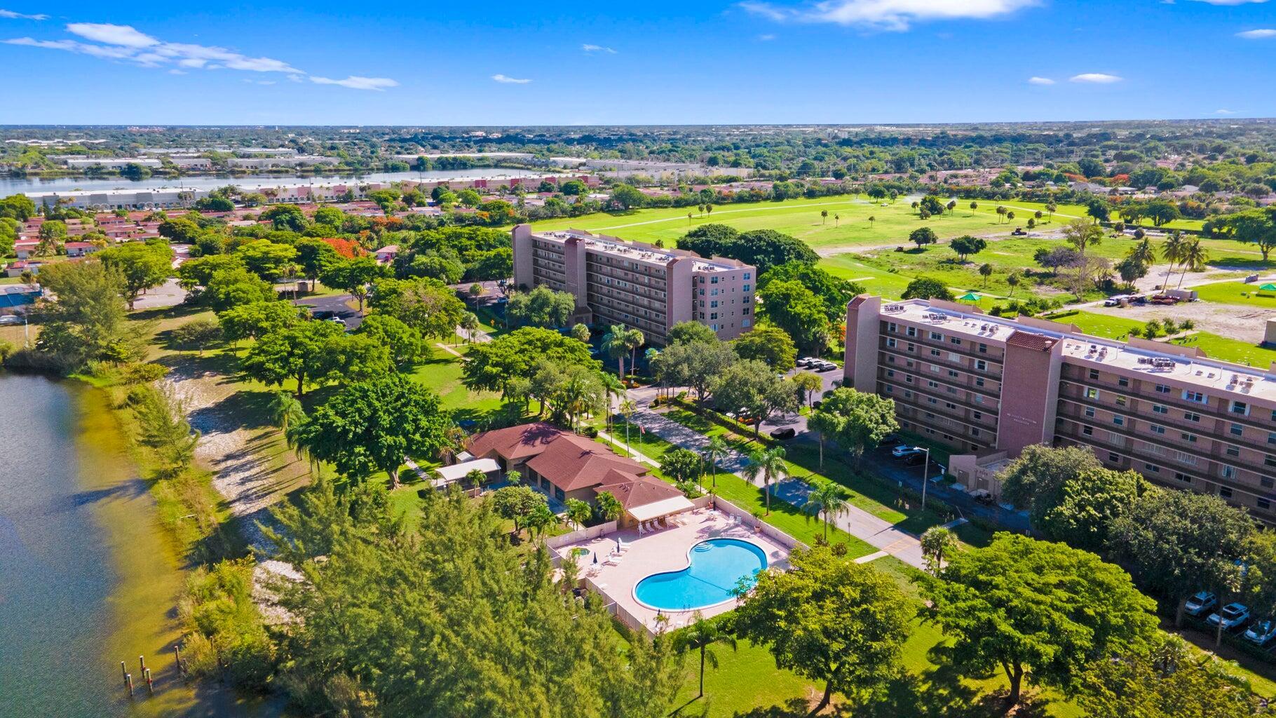 4570 NW 18th Ave #609