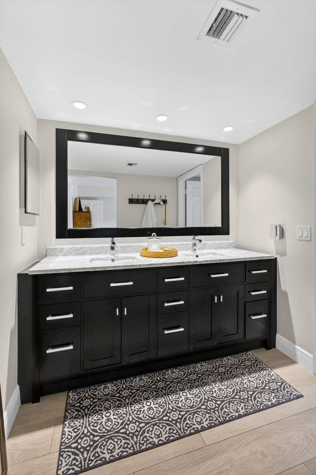 16671 Traders #122 Jupiter, FL 33477