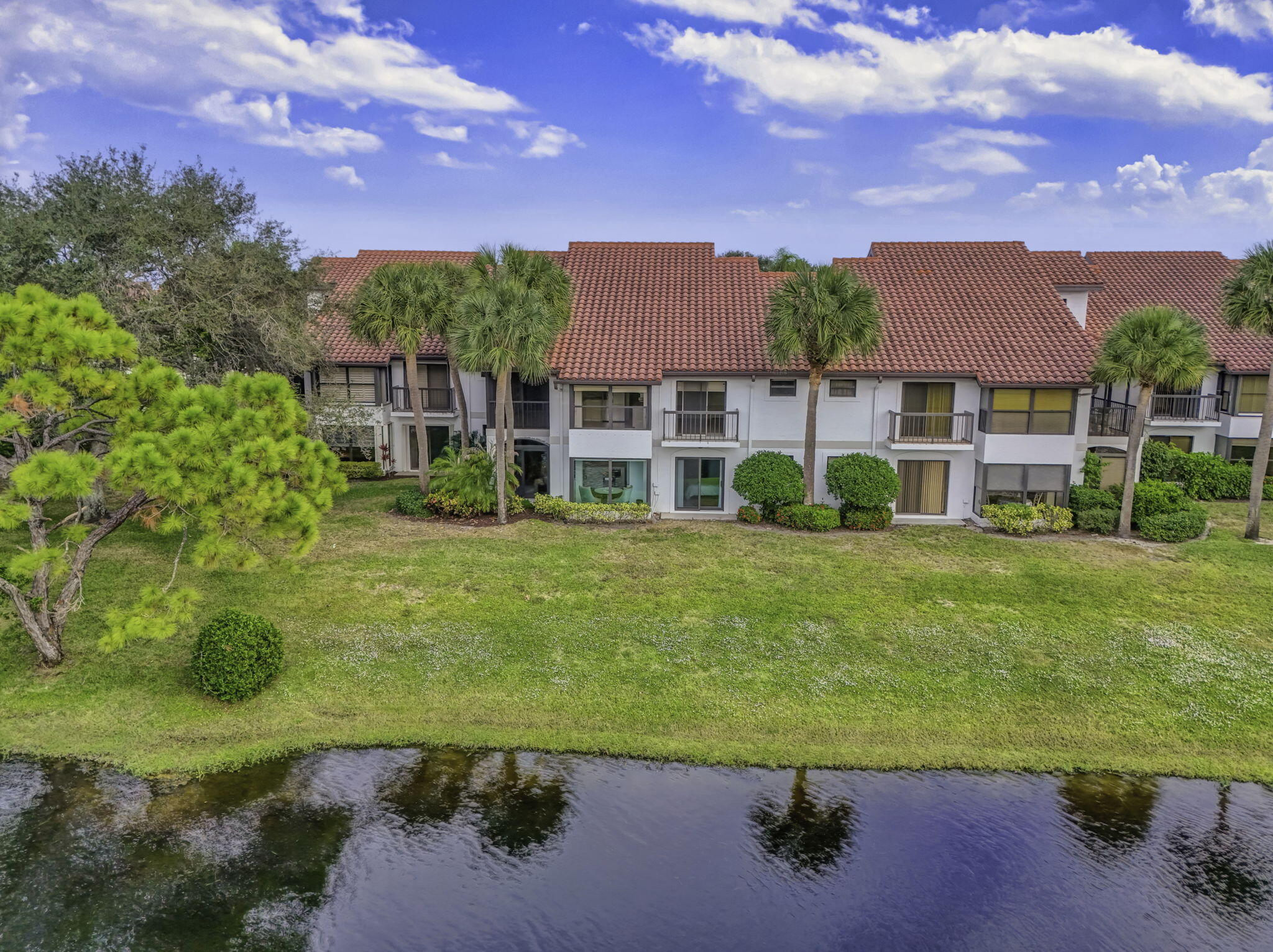 16671 Traders #122 Jupiter, FL 33477