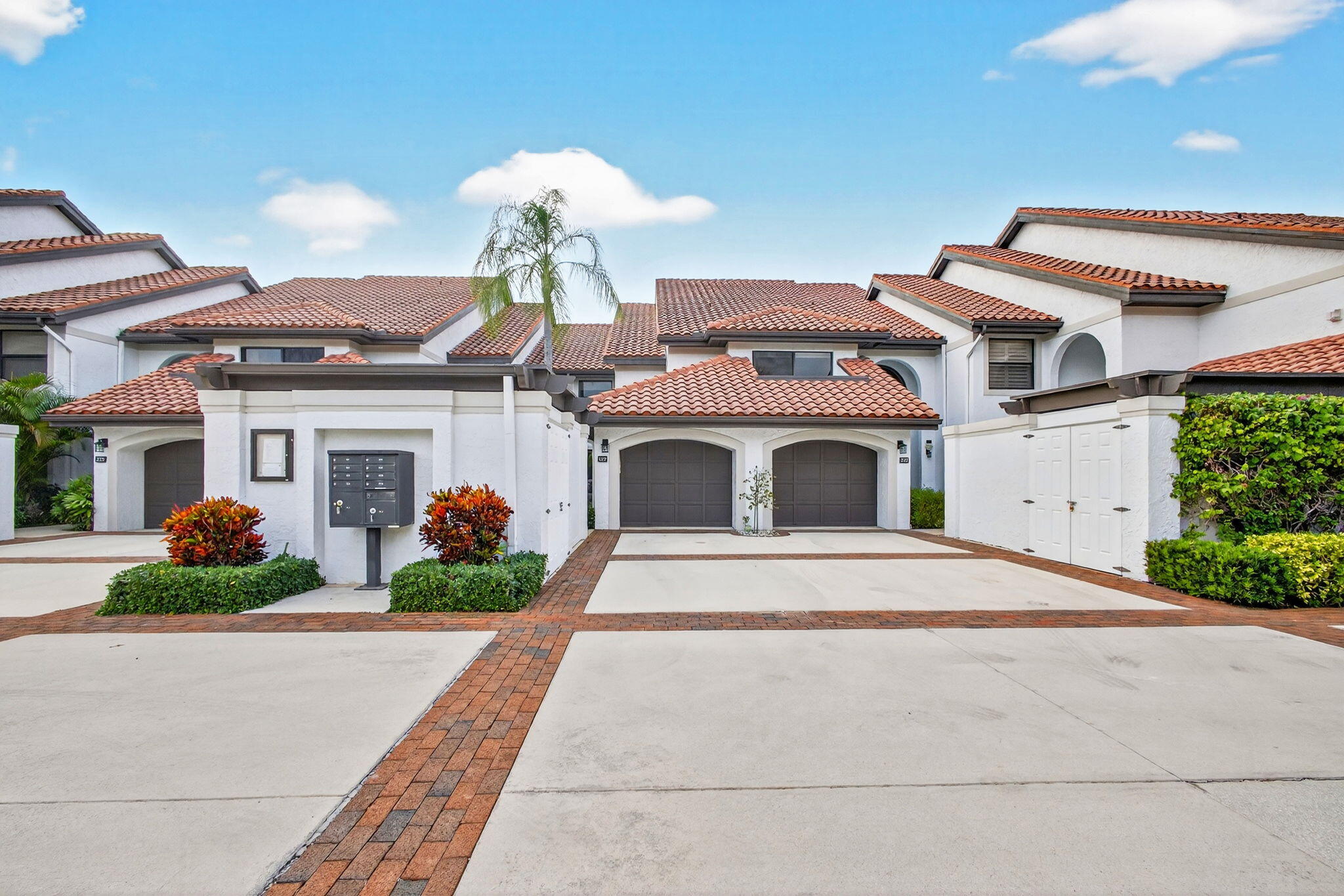 16671 Traders #122 Jupiter, FL 33477