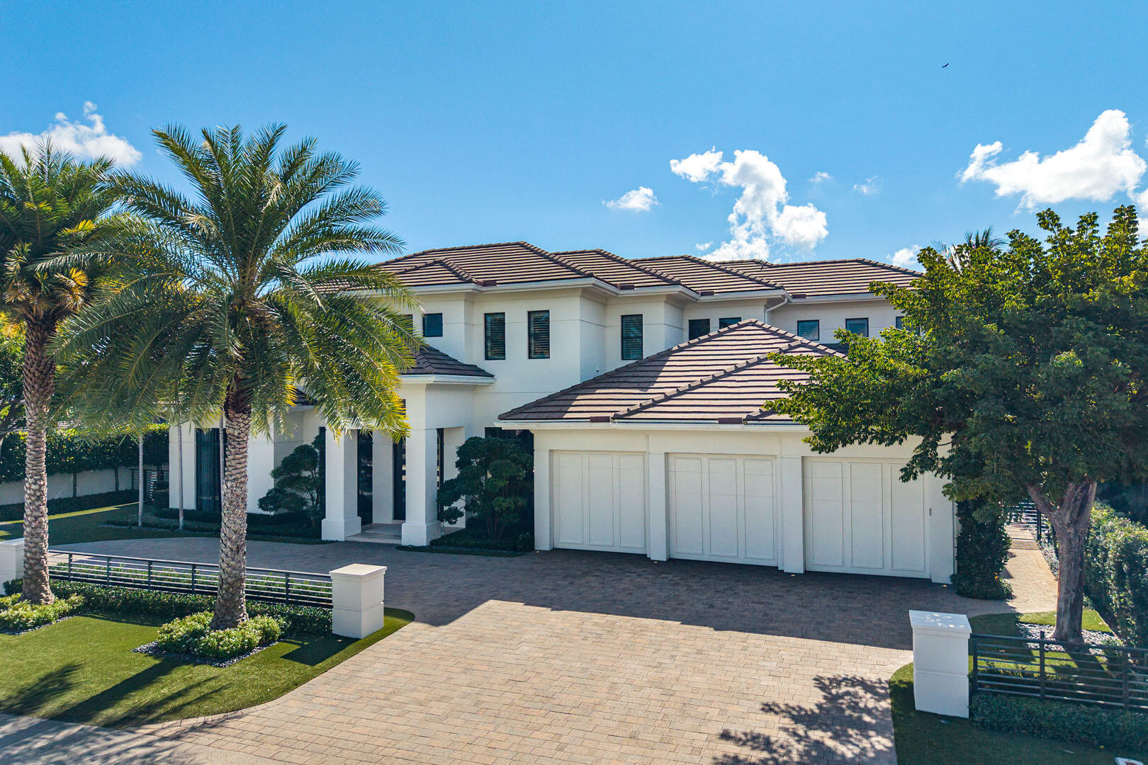 252 S Silver Palm Boca Raton, FL 33432