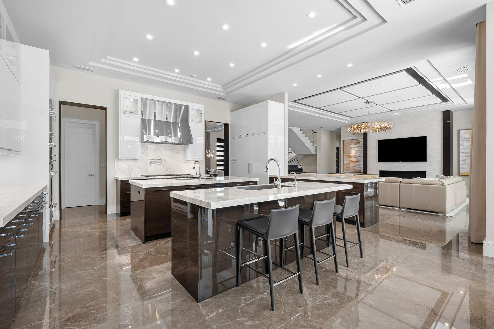 252 S Silver Palm Boca Raton, FL 33432