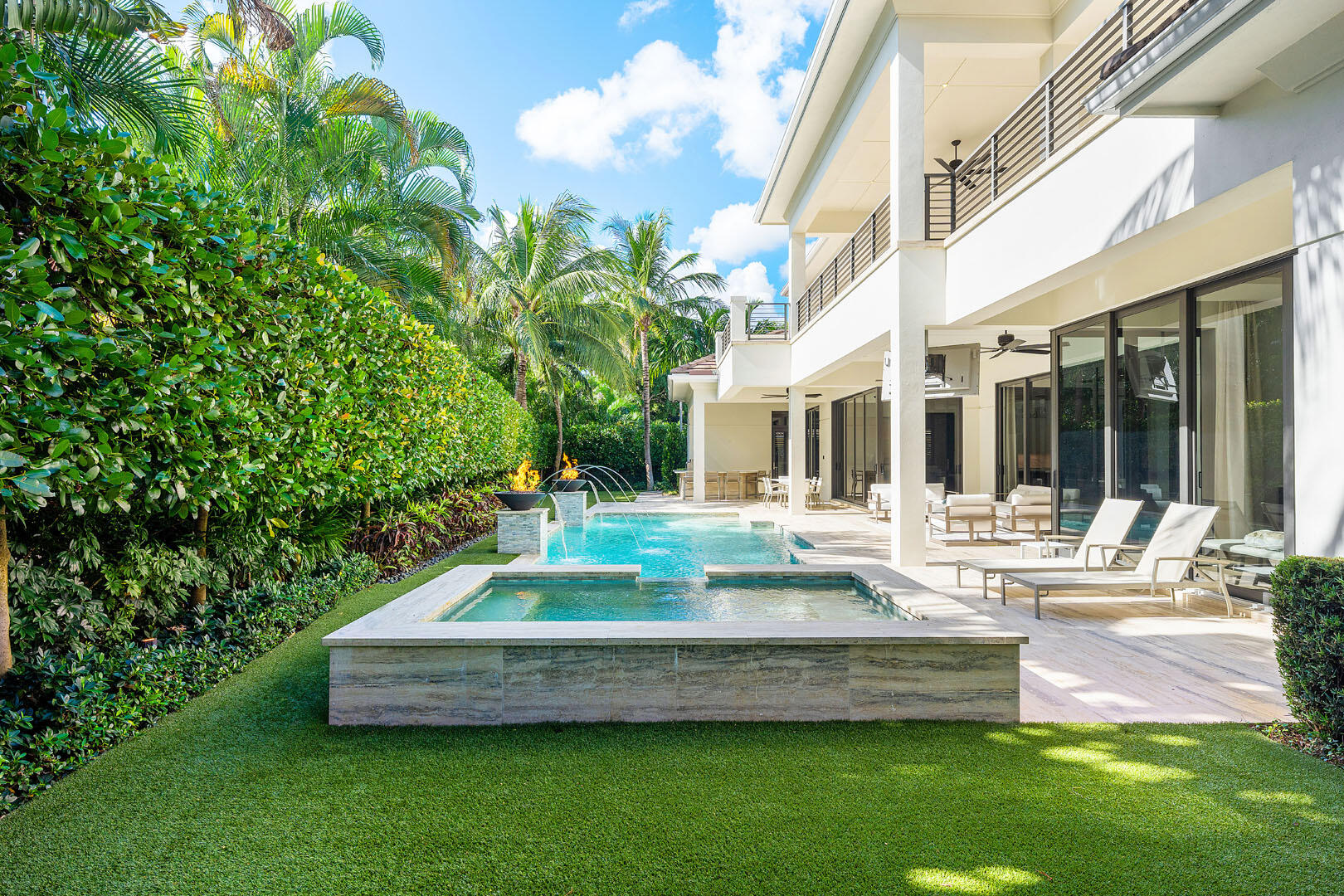 252 S Silver Palm Boca Raton, FL 33432