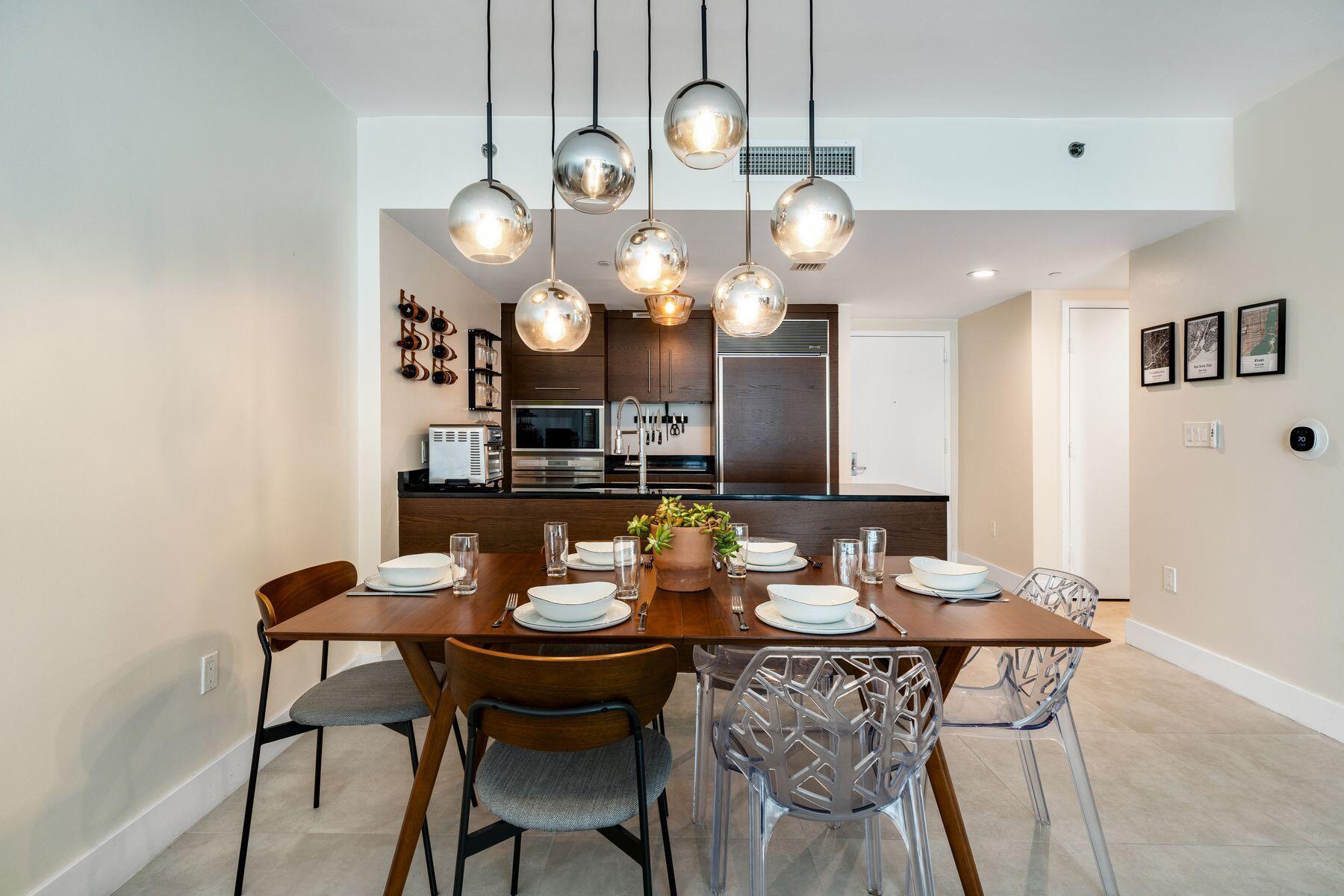 image Iconbrickell Condo No 14