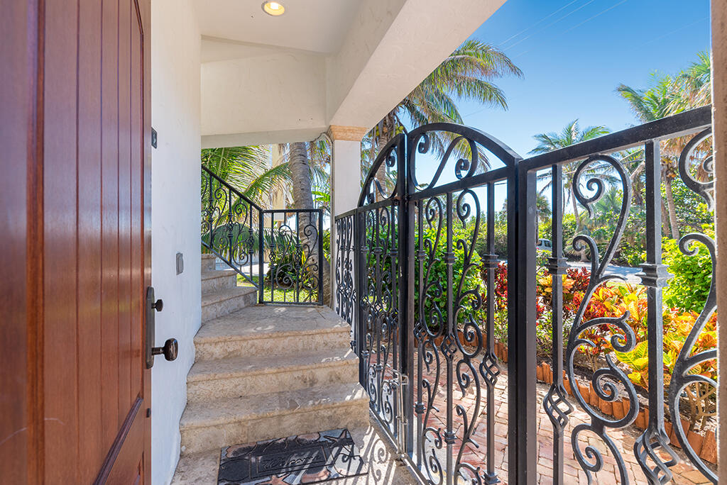 23 NE Macarthur Stuart, FL 34996