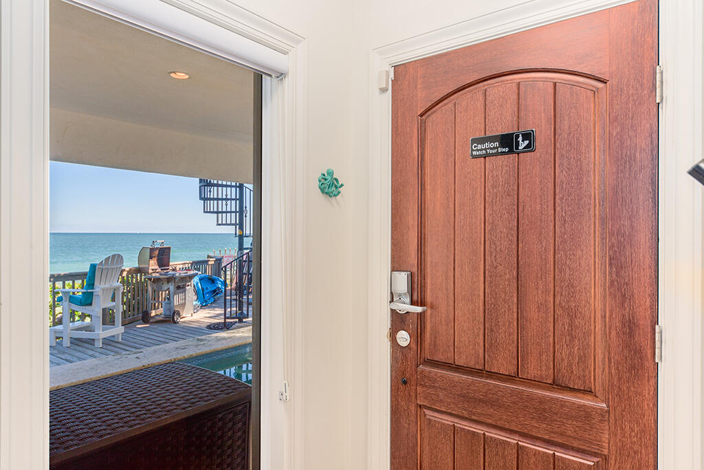 23 NE Macarthur Stuart, FL 34996