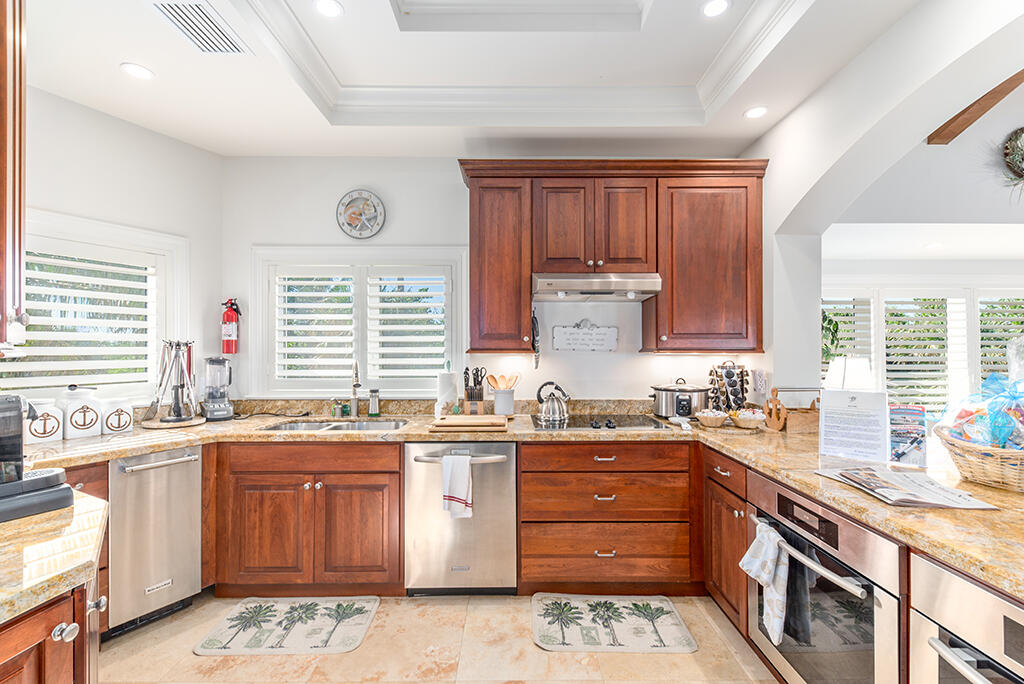 23 NE Macarthur Stuart, FL 34996