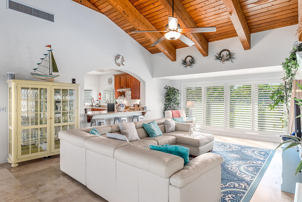 23 NE Macarthur Stuart, FL 34996