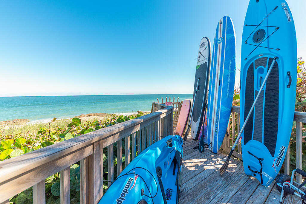 23 NE Macarthur Stuart, FL 34996