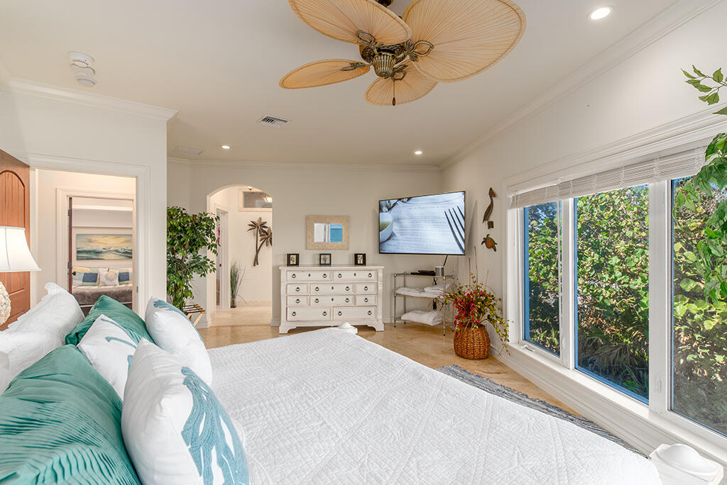 23 NE Macarthur Stuart, FL 34996