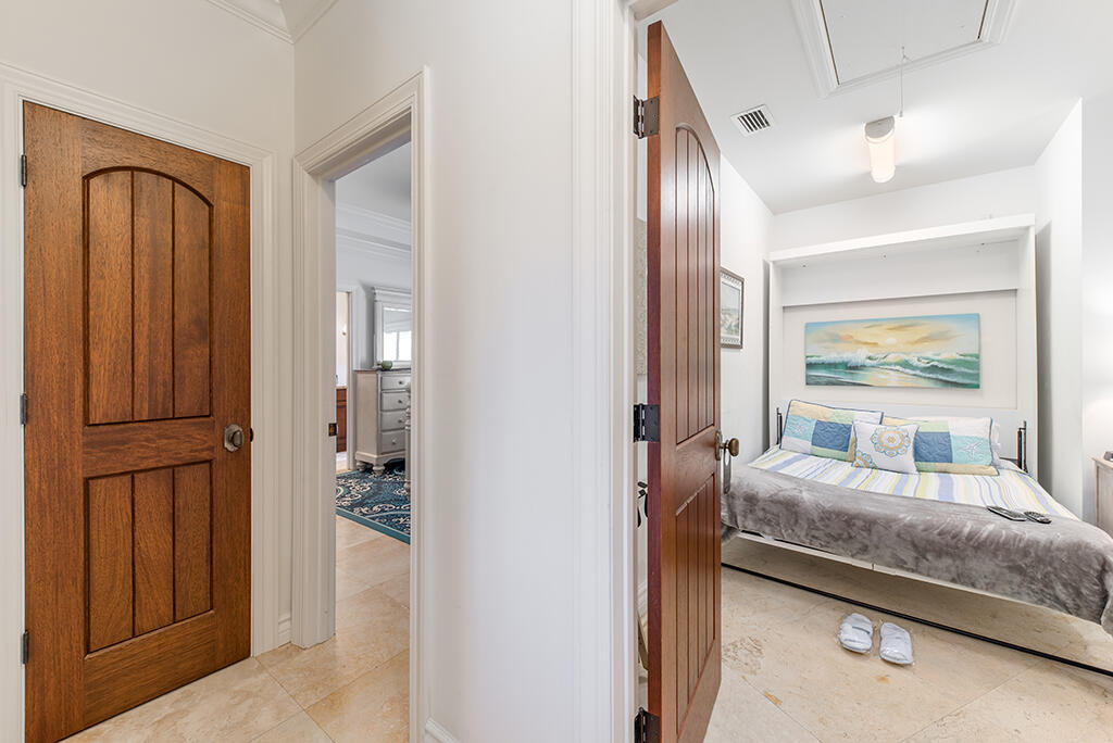 23 NE Macarthur Stuart, FL 34996