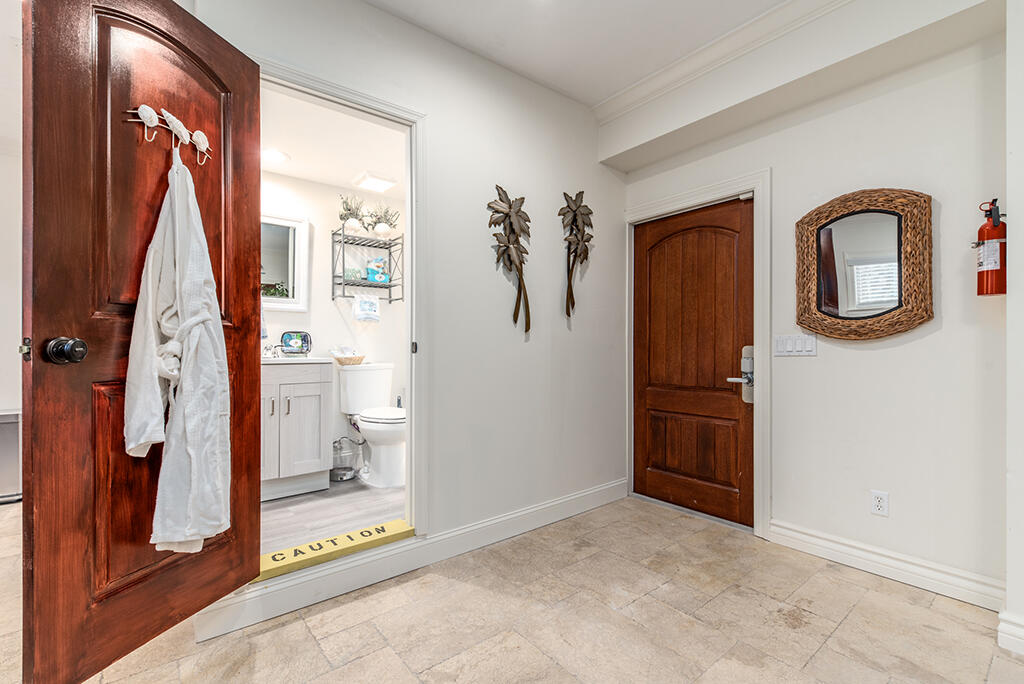 23 NE Macarthur Stuart, FL 34996