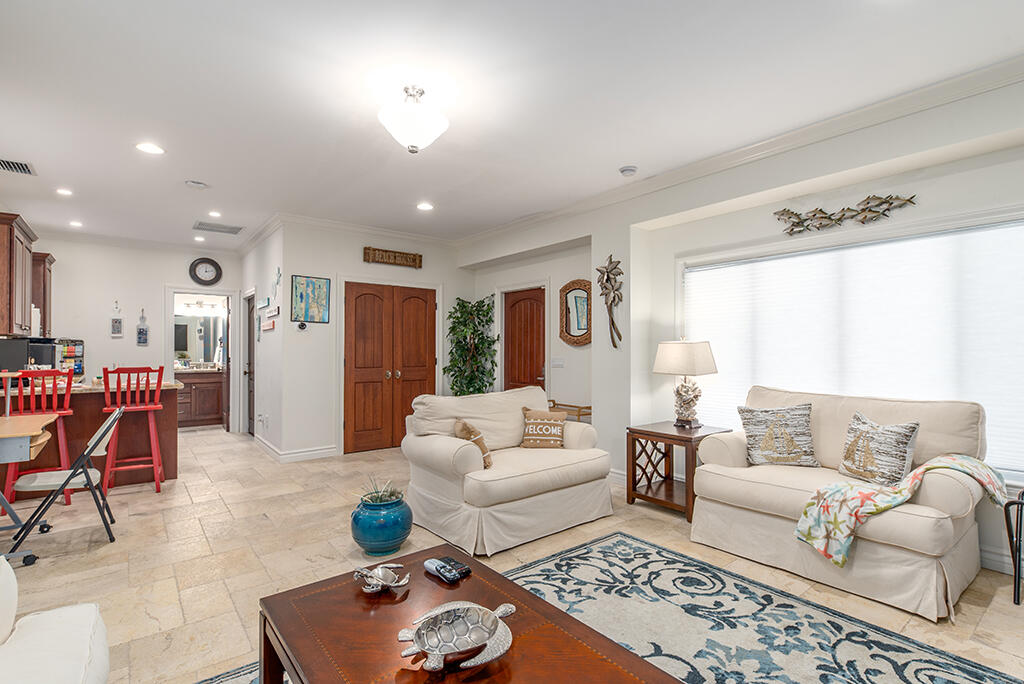 23 NE Macarthur Stuart, FL 34996