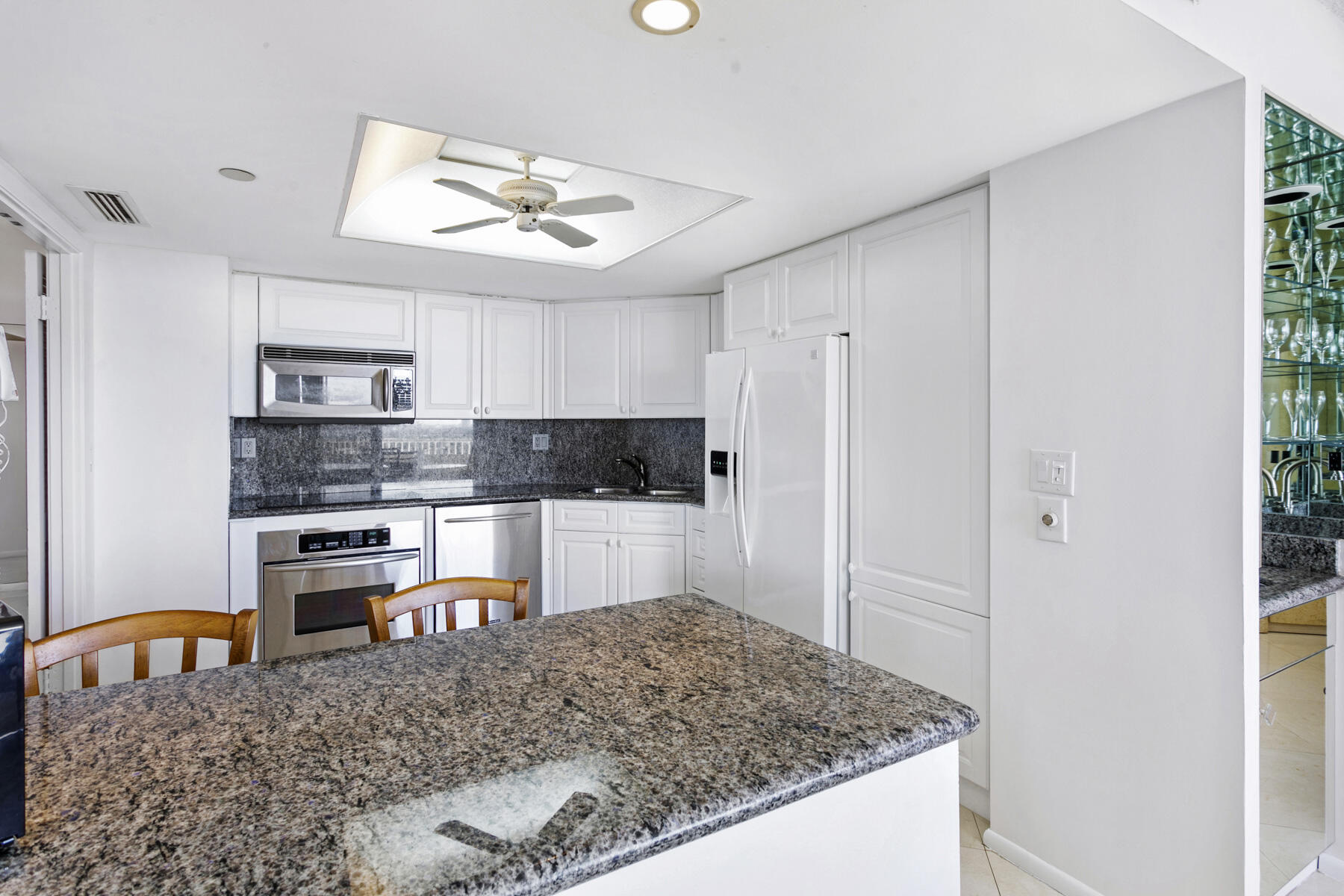 5080 N Ocean #9d Singer Island, FL 33404