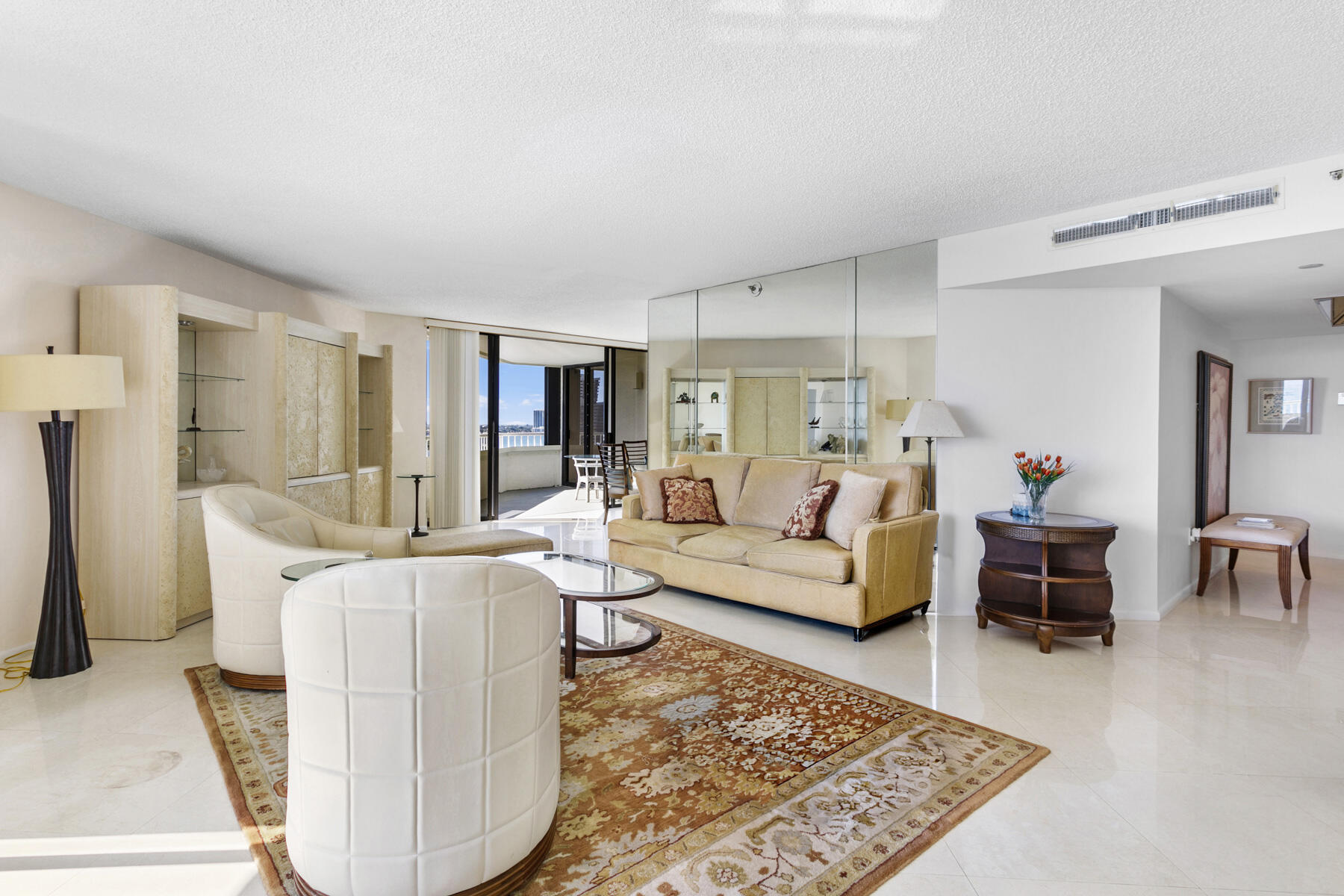 5080 N Ocean #9d Singer Island, FL 33404