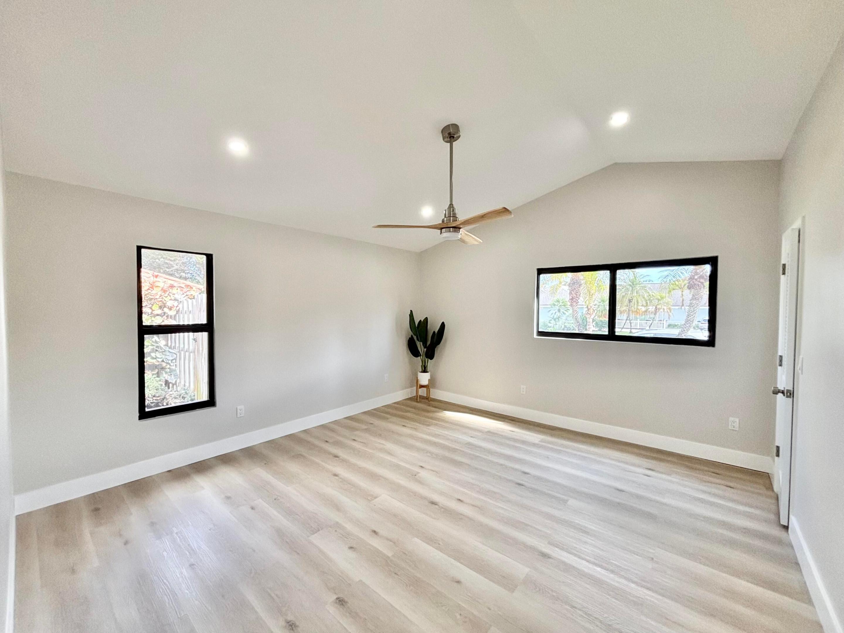 14 SE Paddock Jupiter, FL 33469