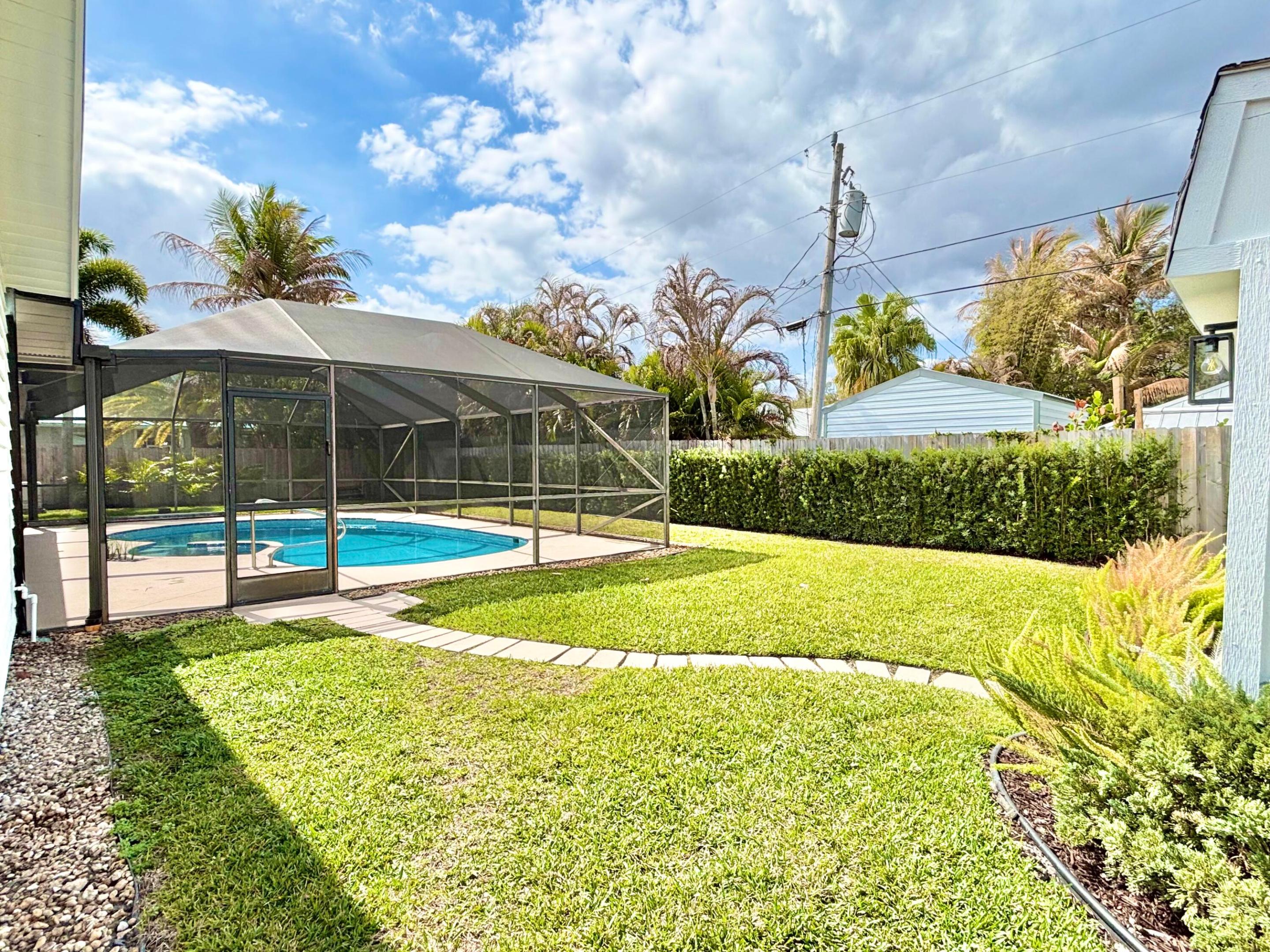 14 SE Paddock Jupiter, FL 33469