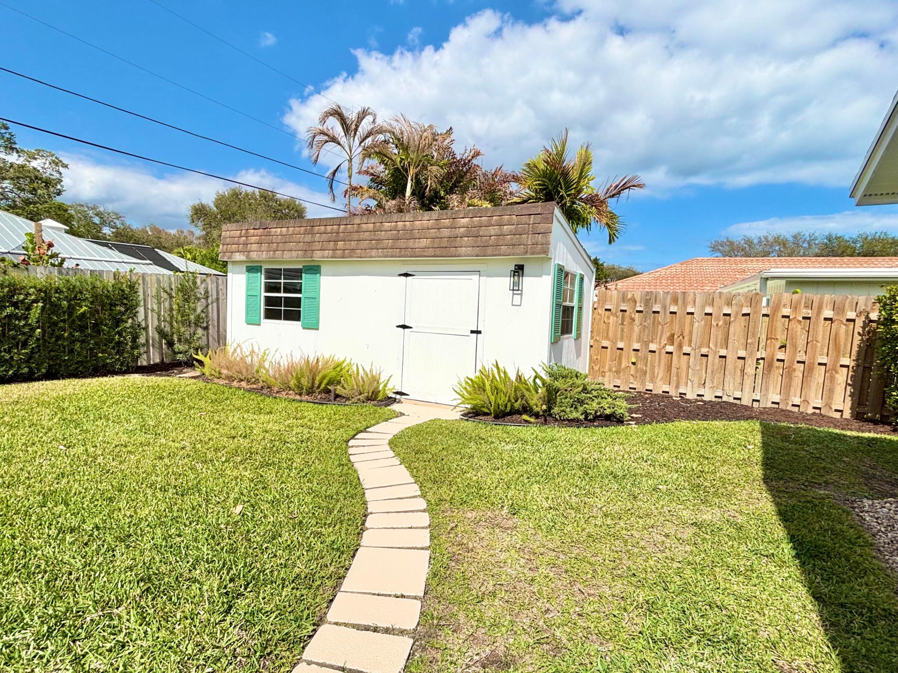 14 SE Paddock Jupiter, FL 33469