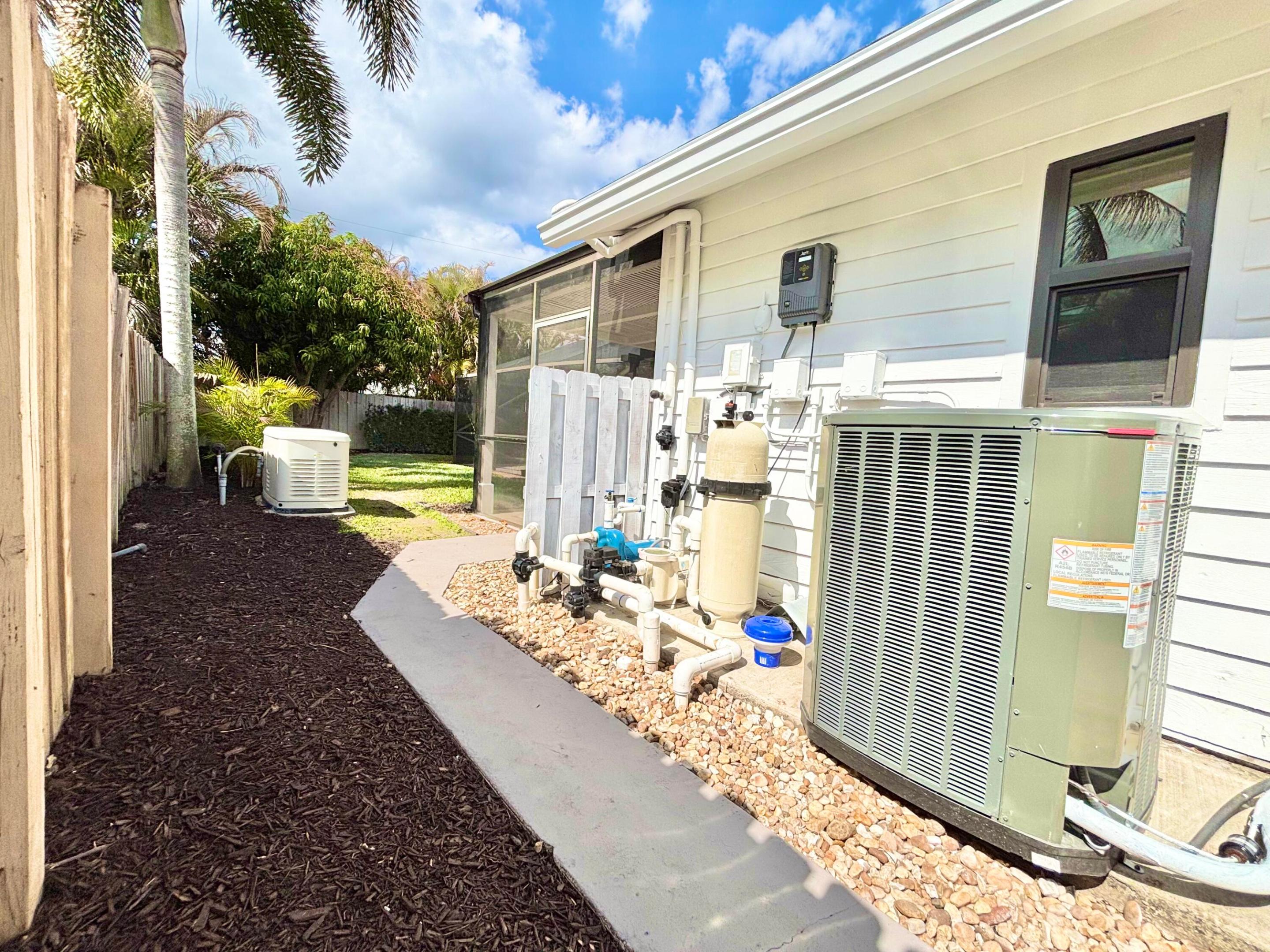 14 SE Paddock Jupiter, FL 33469