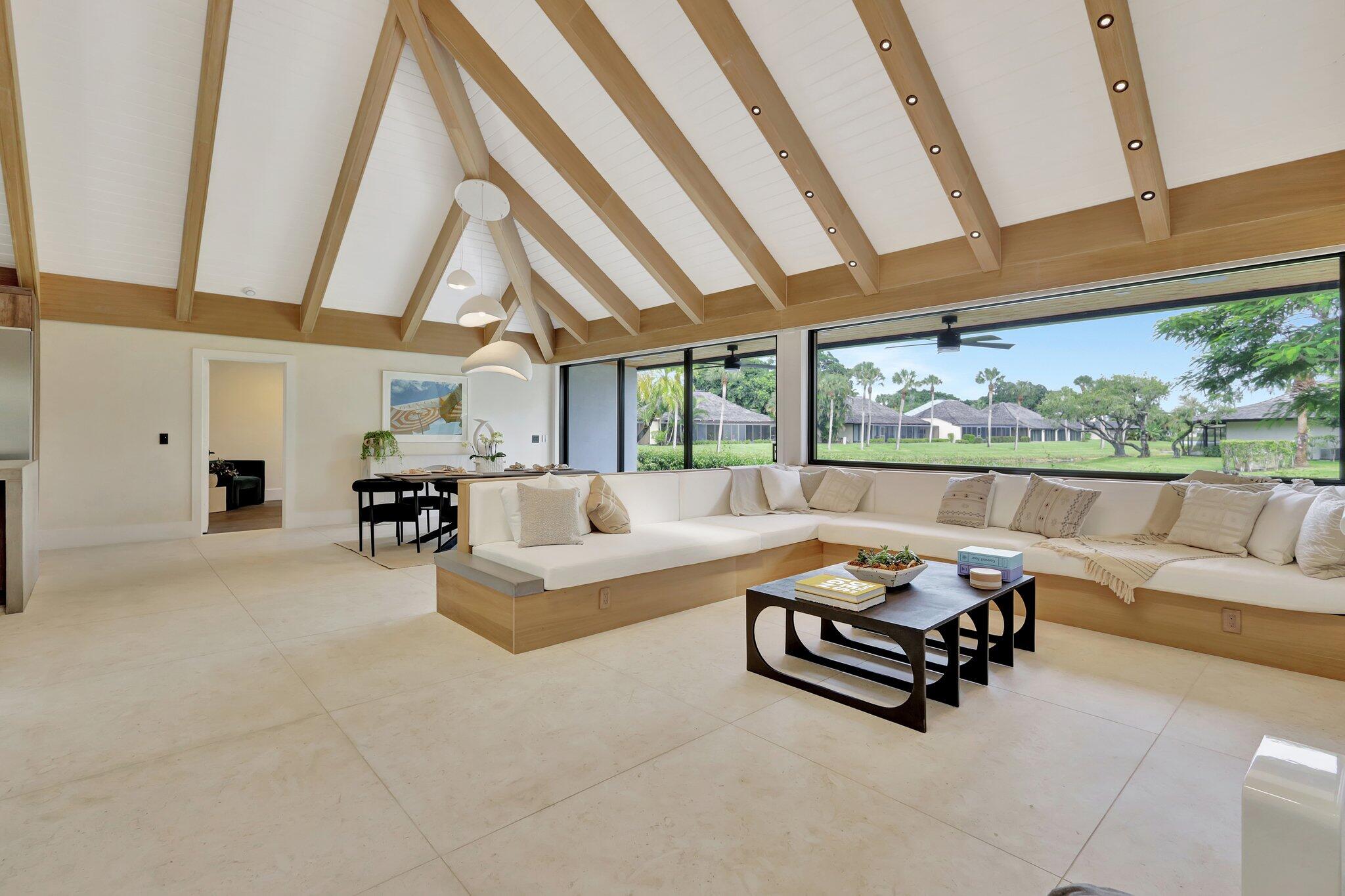 11880 Pebblewood Wellington, FL 33414