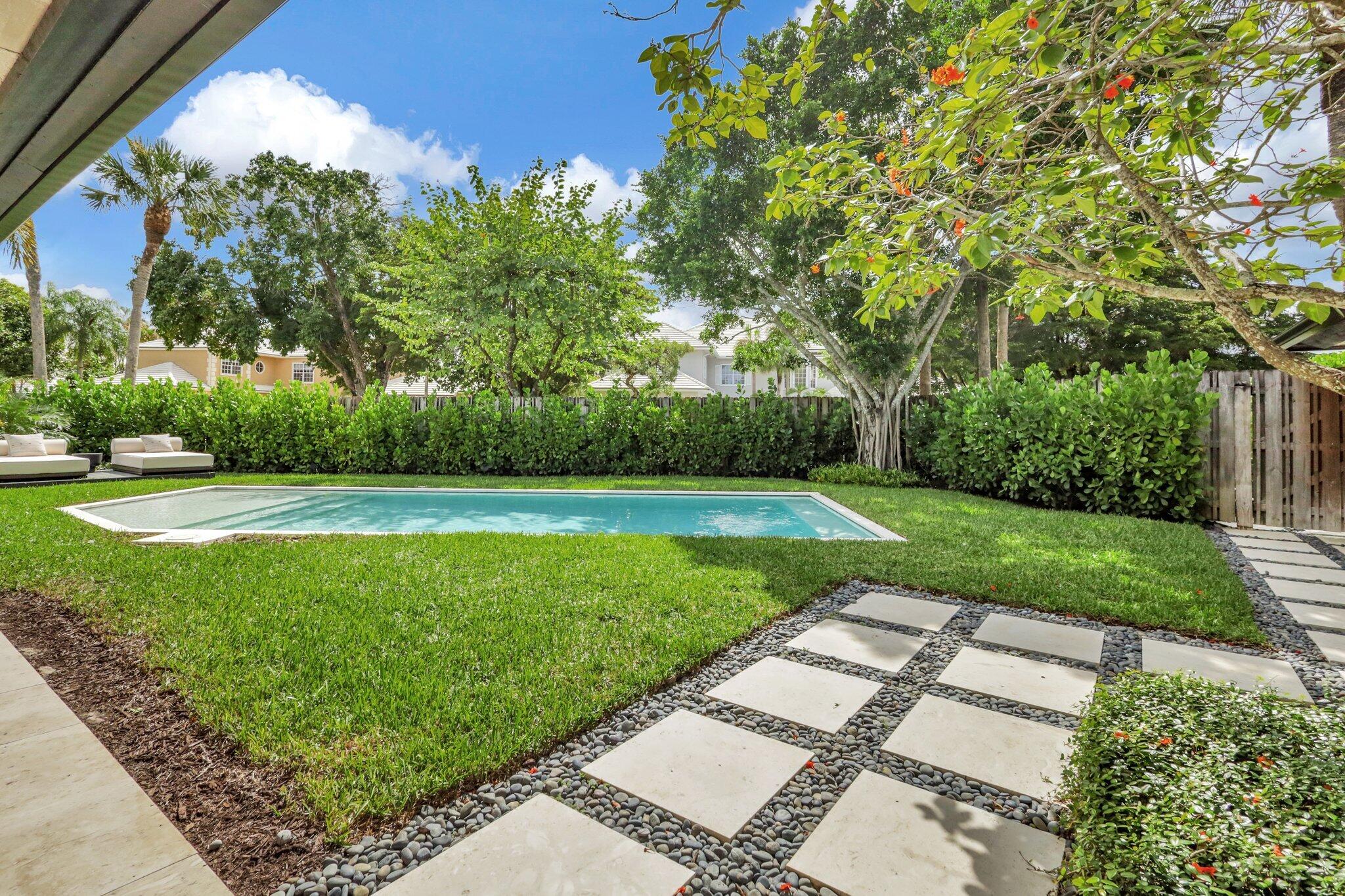 11880 Pebblewood Wellington, FL 33414