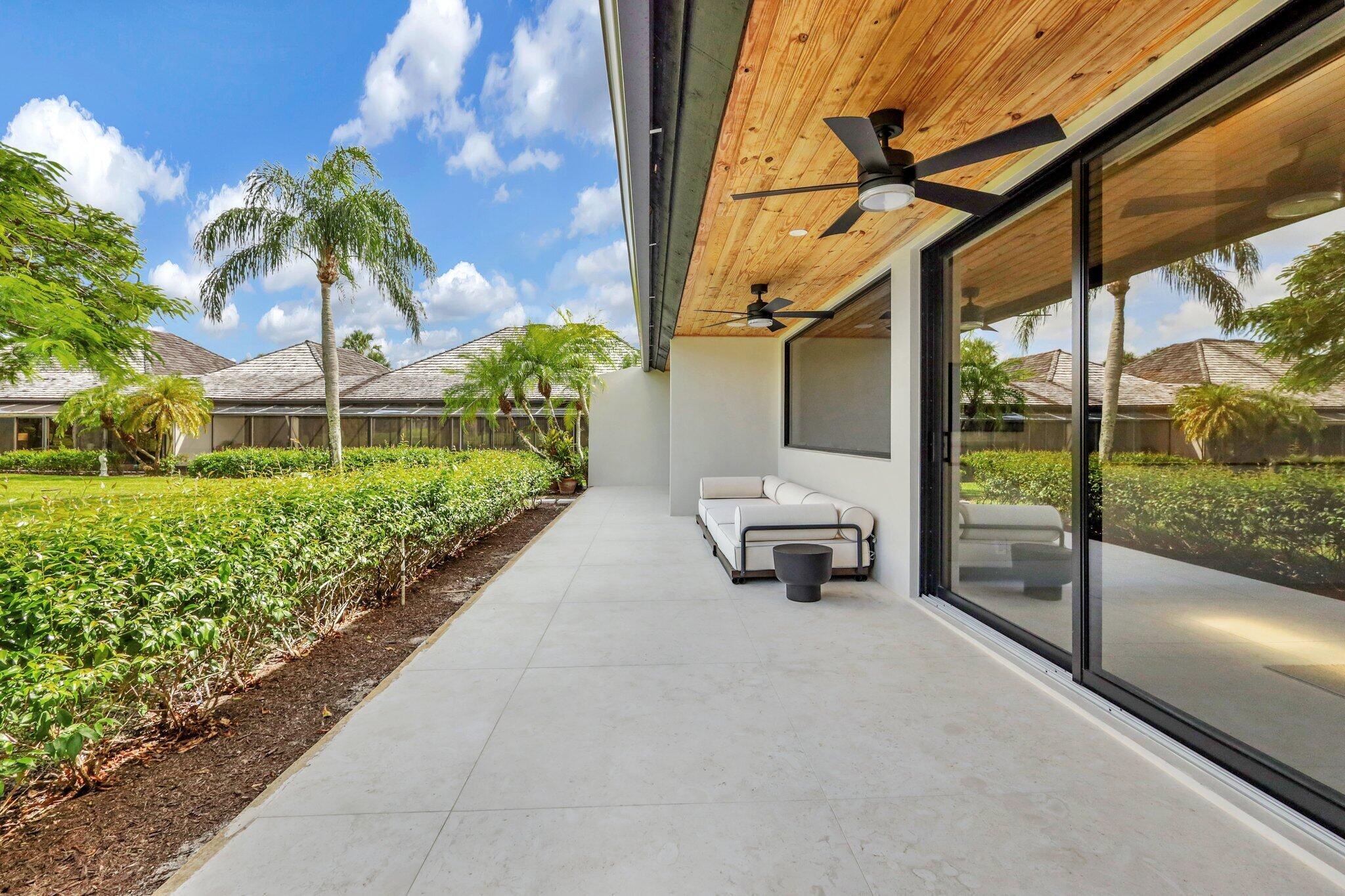 11880 Pebblewood Wellington, FL 33414