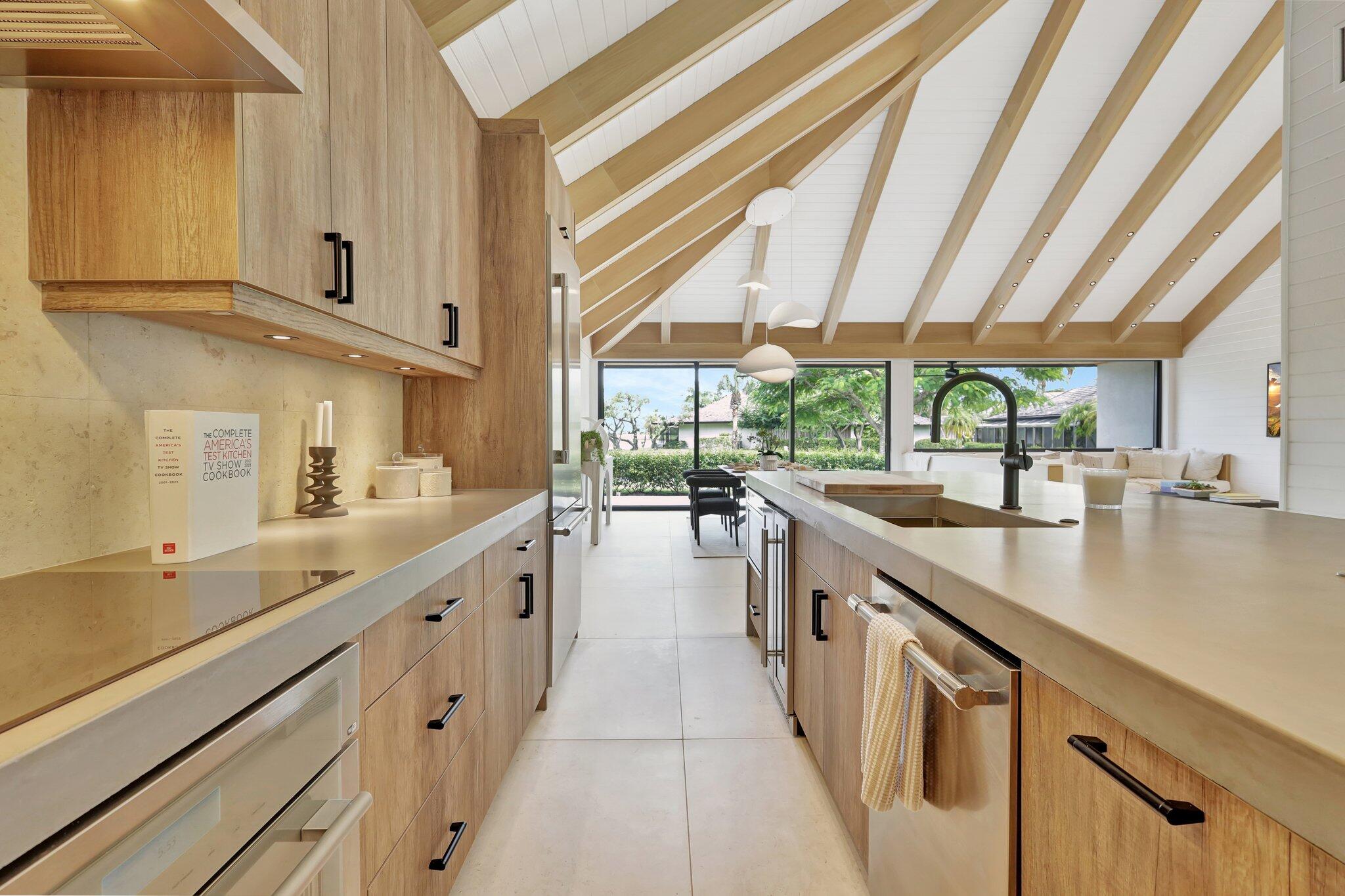 11880 Pebblewood Wellington, FL 33414