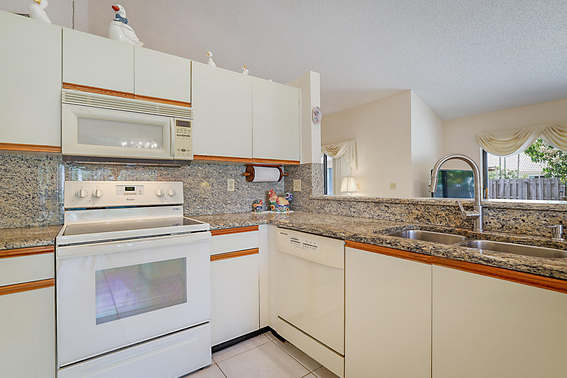 9960 Majestic Boynton Beach, FL 33437