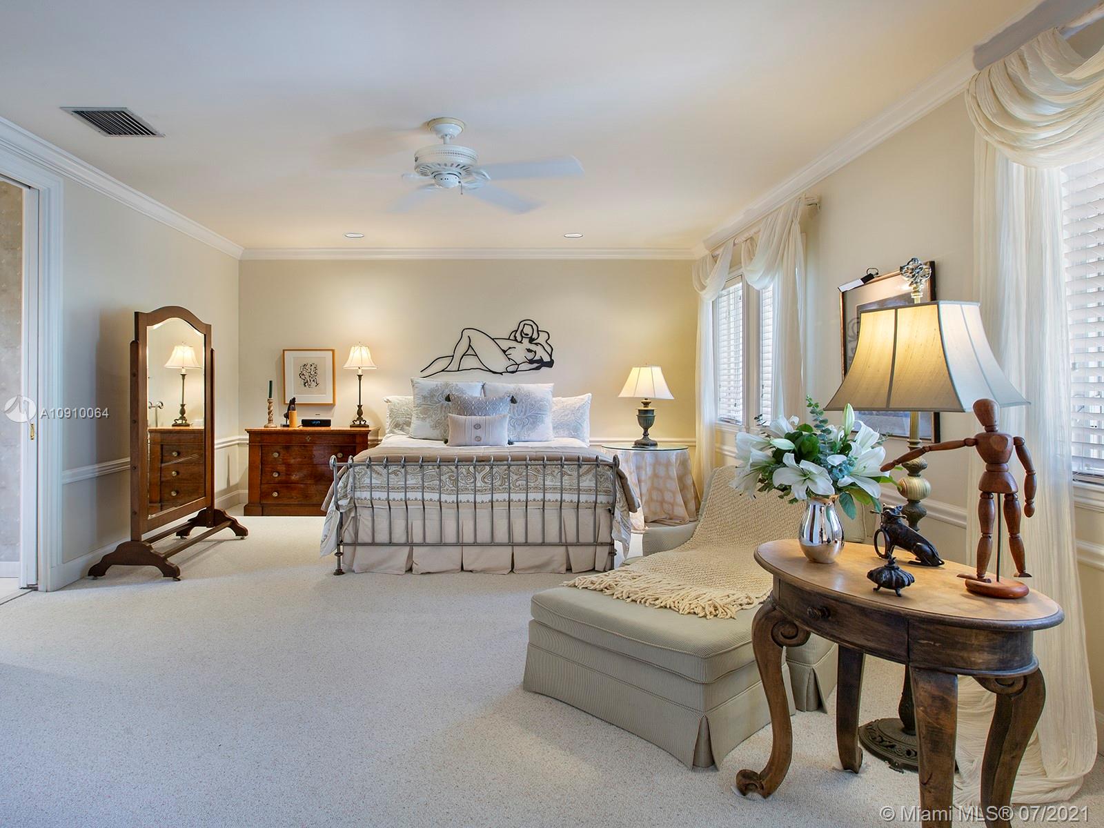 3517 Bayshore Villas Dr Coconut Grove, FL 33133