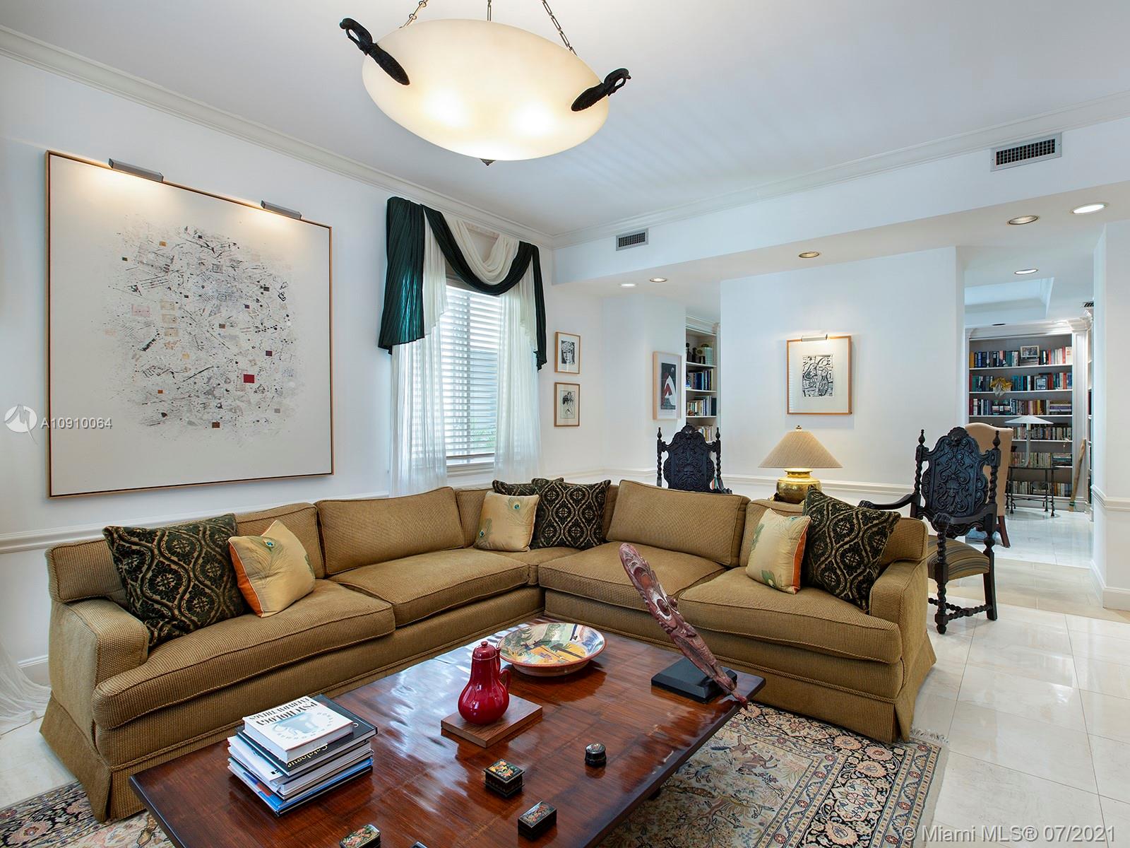 3517 Bayshore Villas Dr Coconut Grove, FL 33133