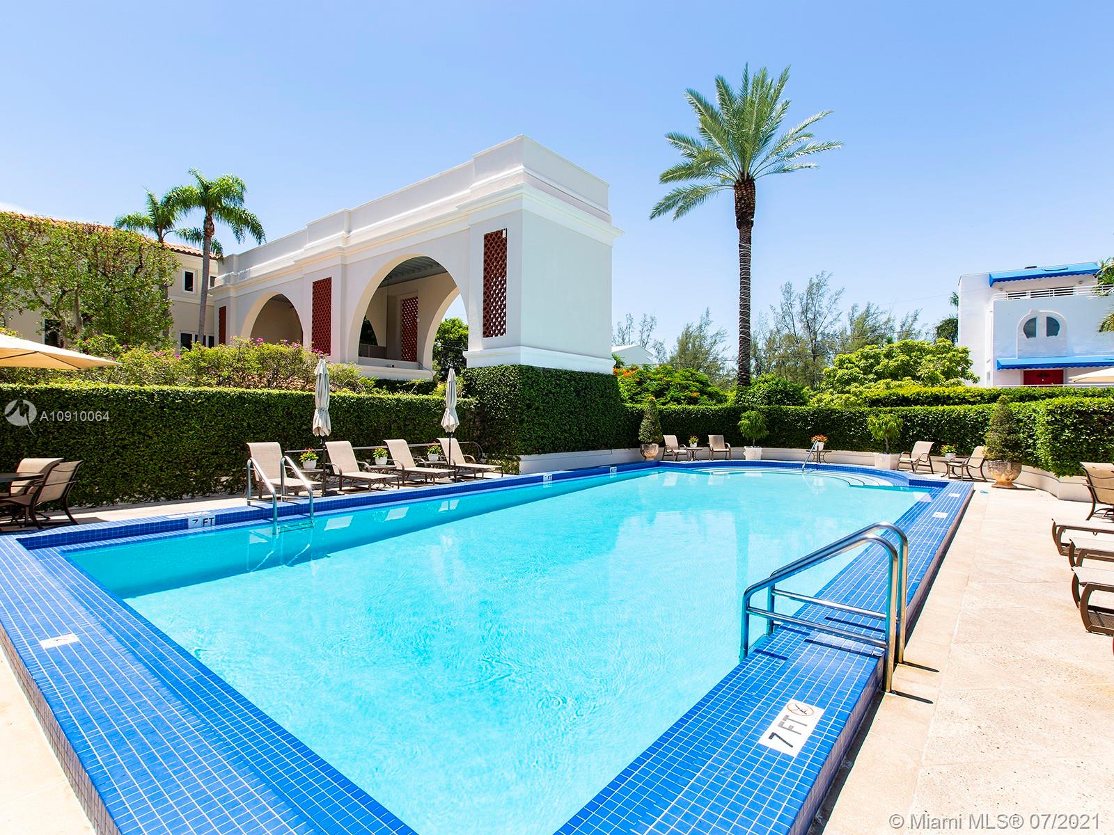 3517 Bayshore Villas Dr Coconut Grove, FL 33133