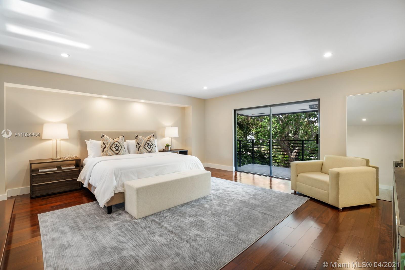 4880 Granada Blvd Coral Gables, FL 33146