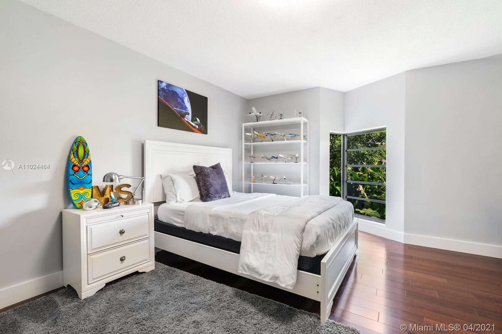 4880 Granada Blvd Coral Gables, FL 33146