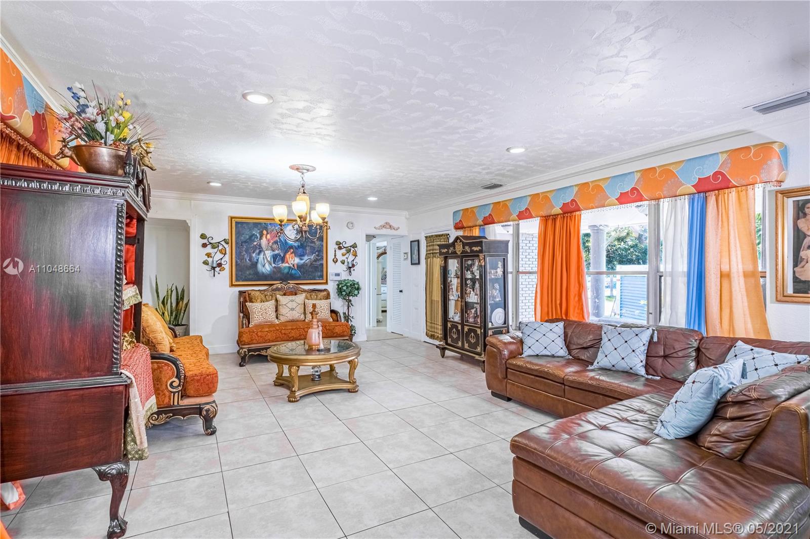8261 N Bayshore Dr