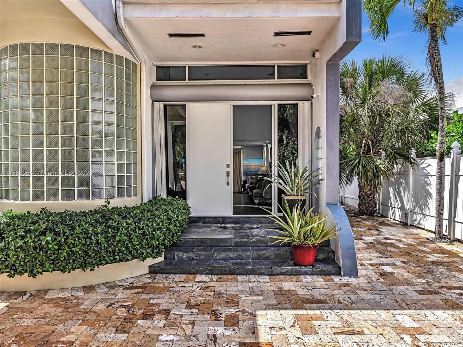 616 Ocean Blvd,Golden Beach, FL 33160