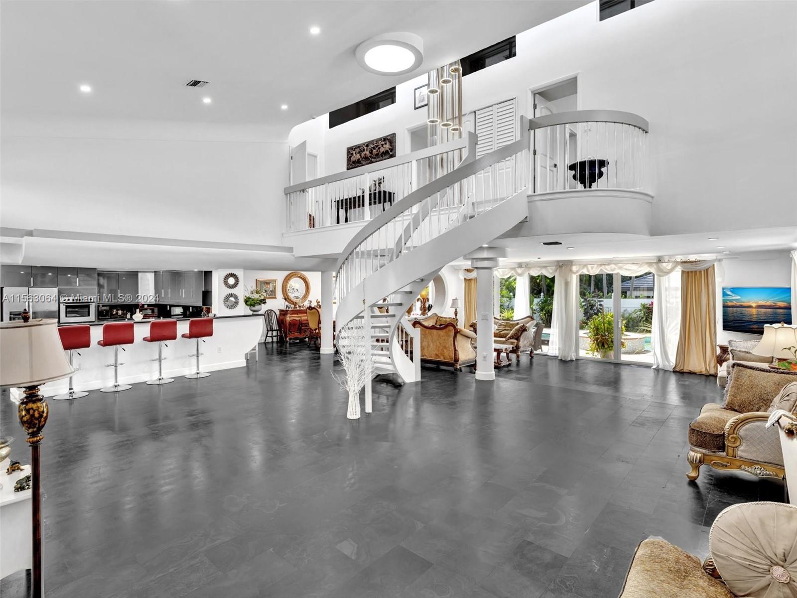 616 Ocean Blvd,Golden Beach, FL 33160