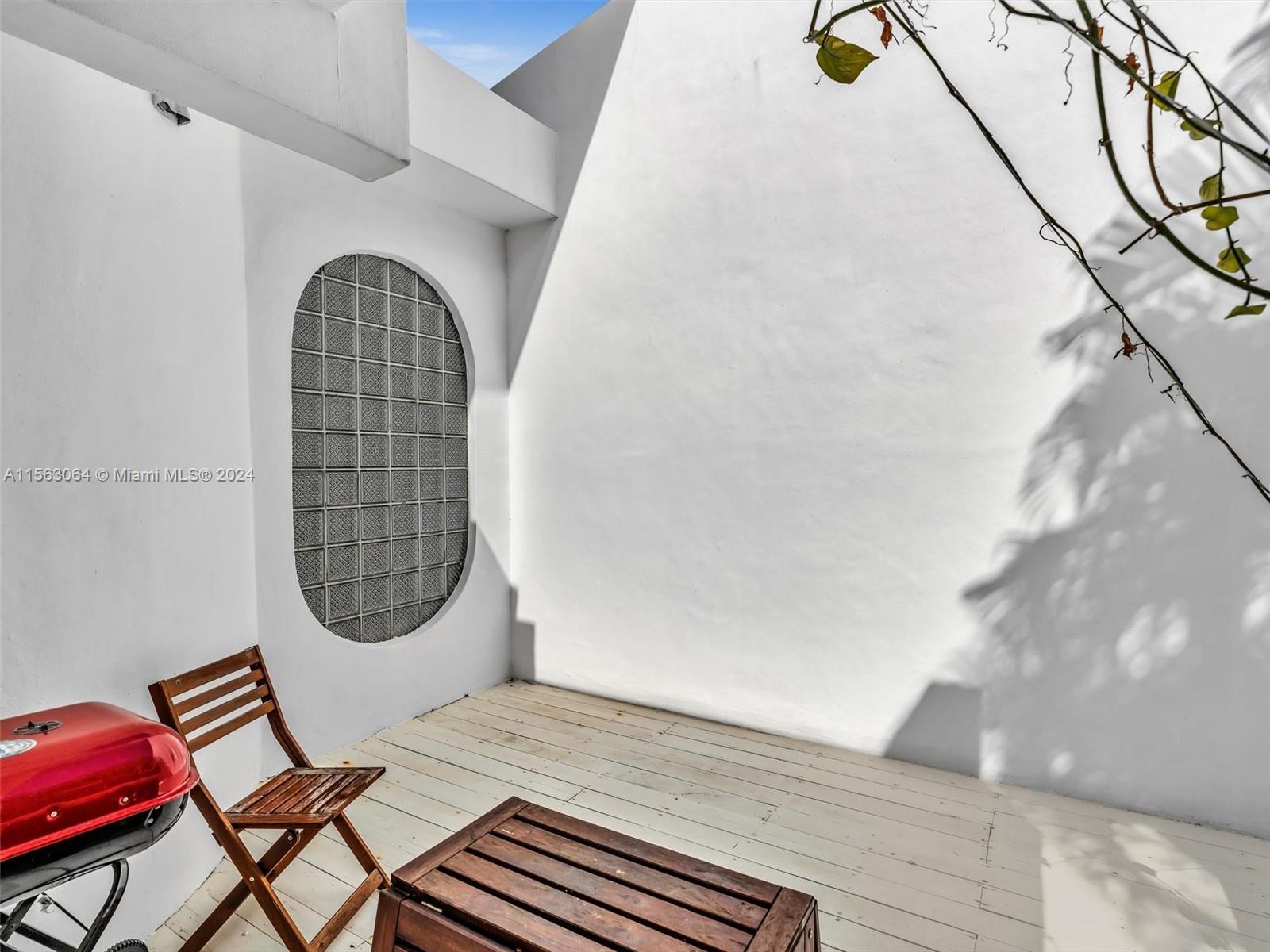 616 Ocean Blvd,Golden Beach, FL 33160