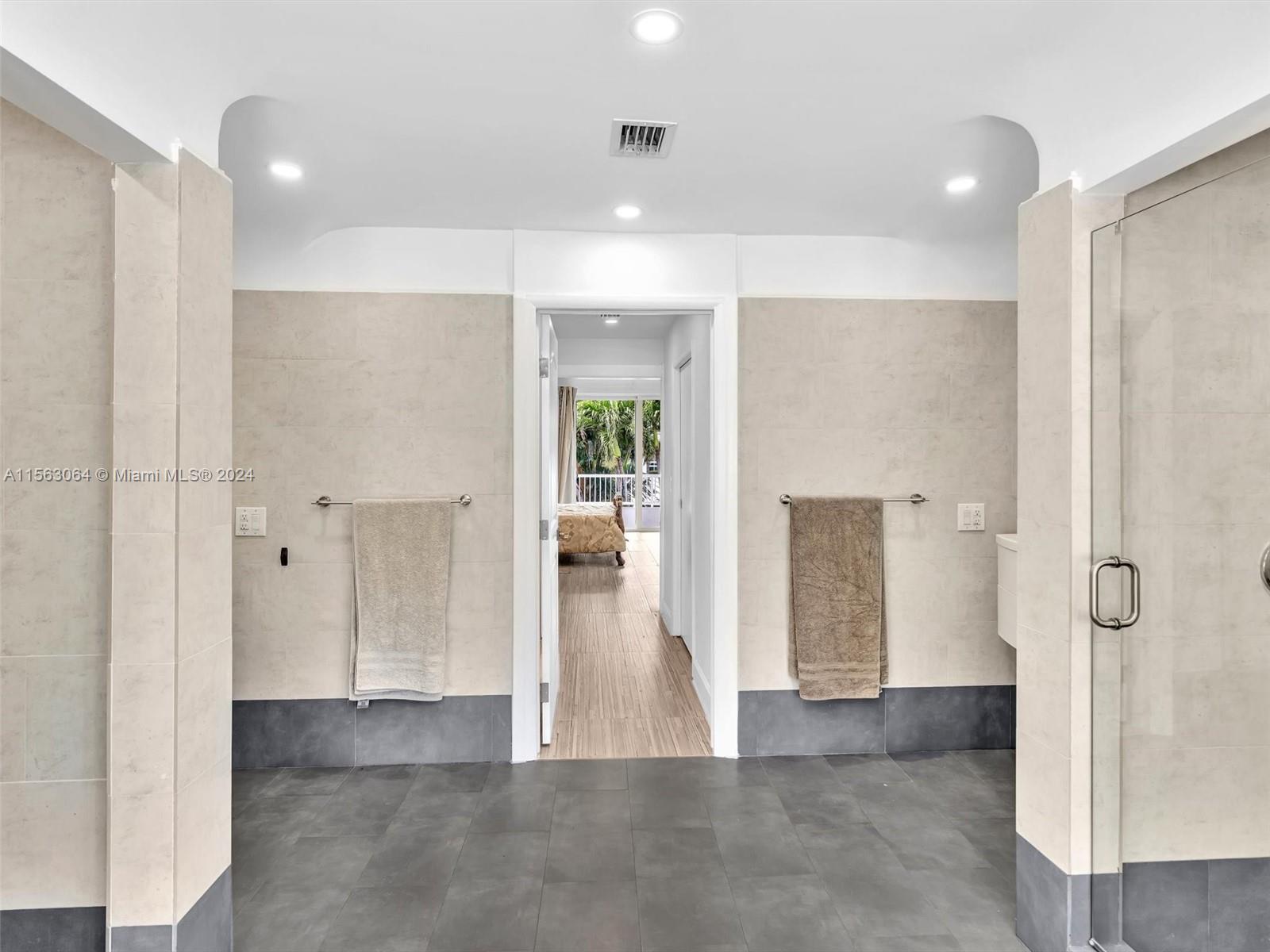 616 Ocean Blvd,Golden Beach, FL 33160